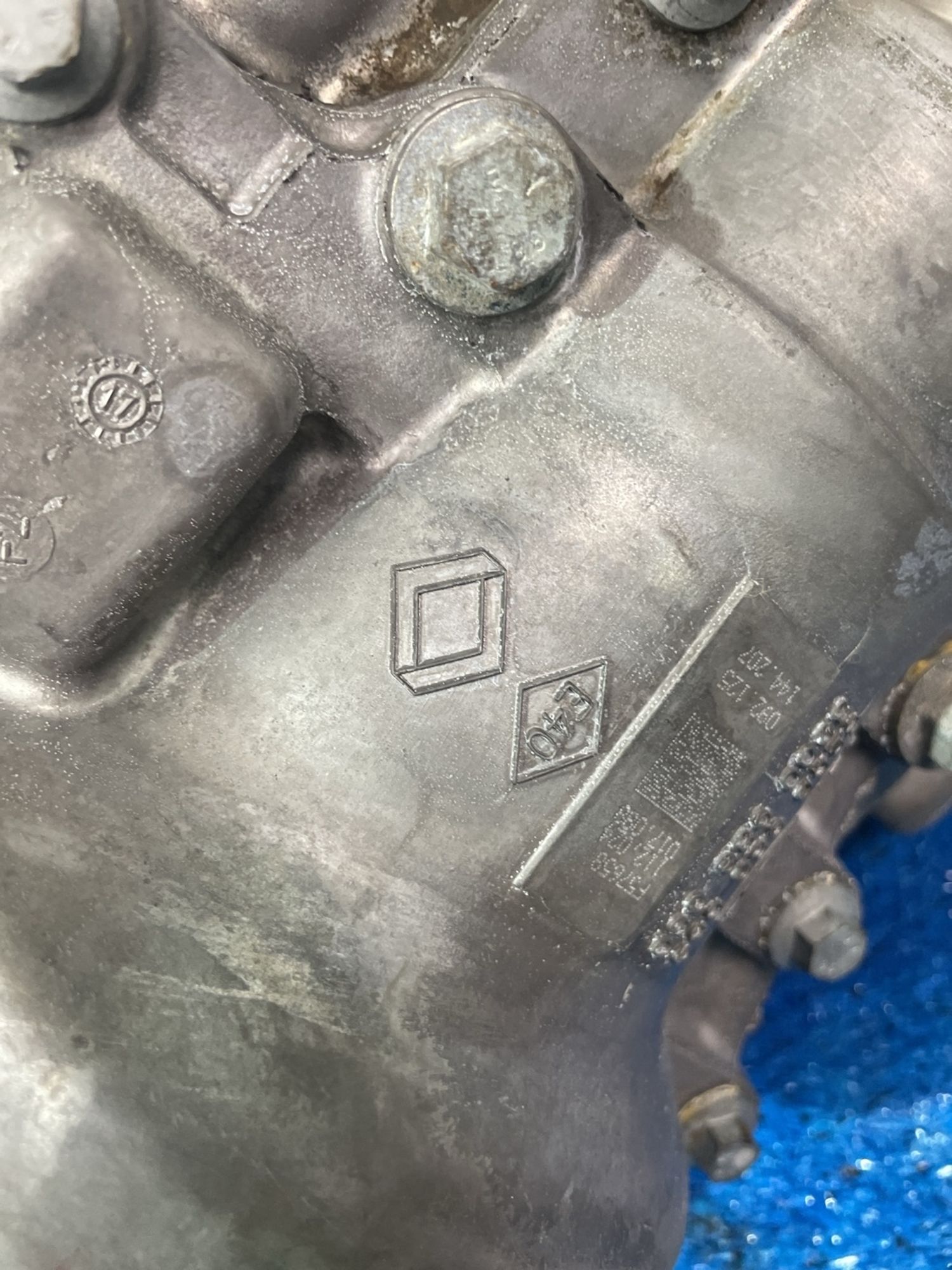 https://ycs.partsauto.market/partsauto-images/thmbs/userImages/f92b14355489e3b224da6399a17e0798/part/03958a7e-a9c4-4dbb-9dd8-167fe06de310_1778496043140.jpg