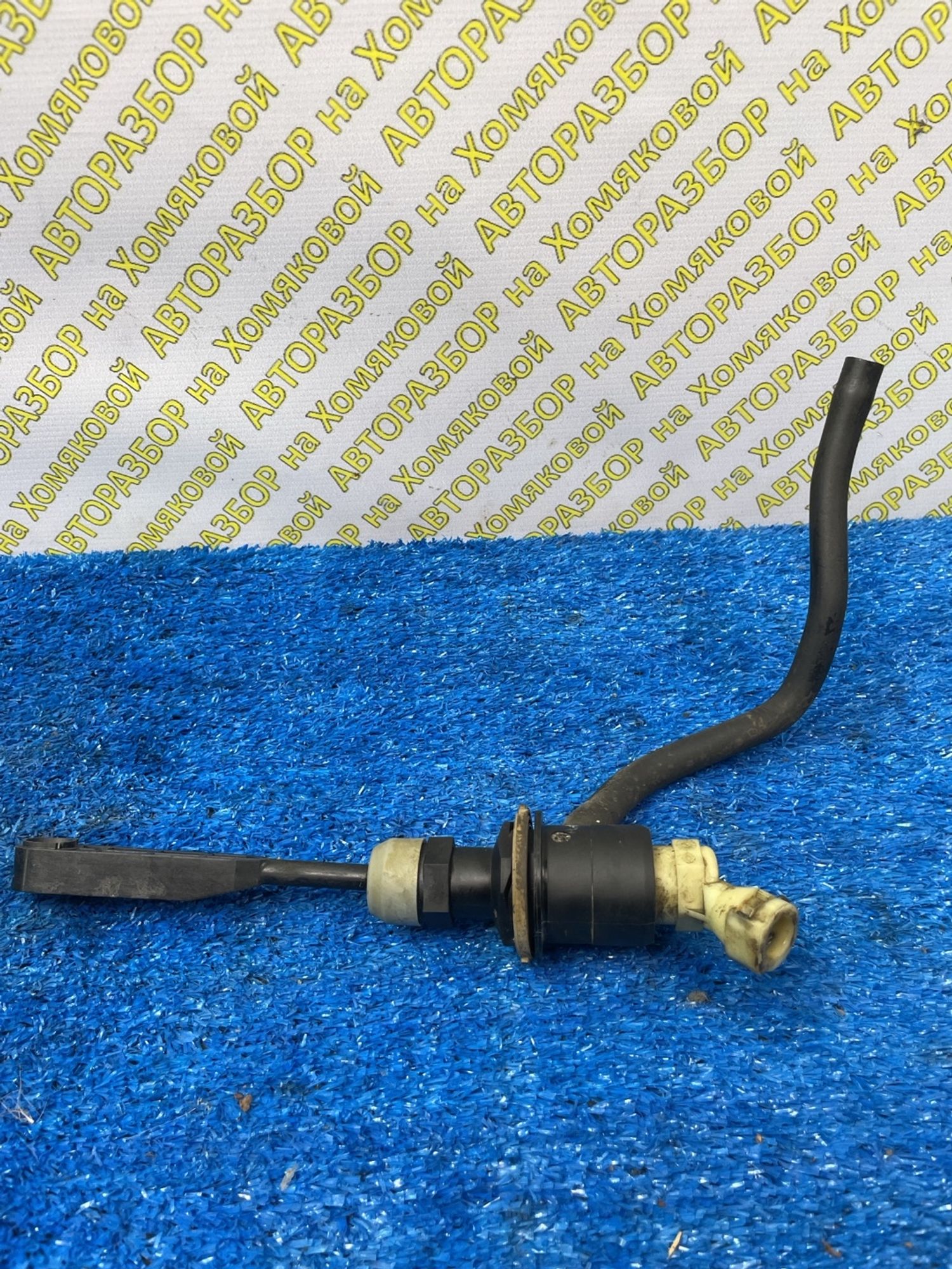 https://ycs.partsauto.market/partsauto-images/thmbs/userImages/f92b14355489e3b224da6399a17e0798/part/0f2a93b5-8a96-4e51-b41d-7446222974cd_1774862441694.jpg