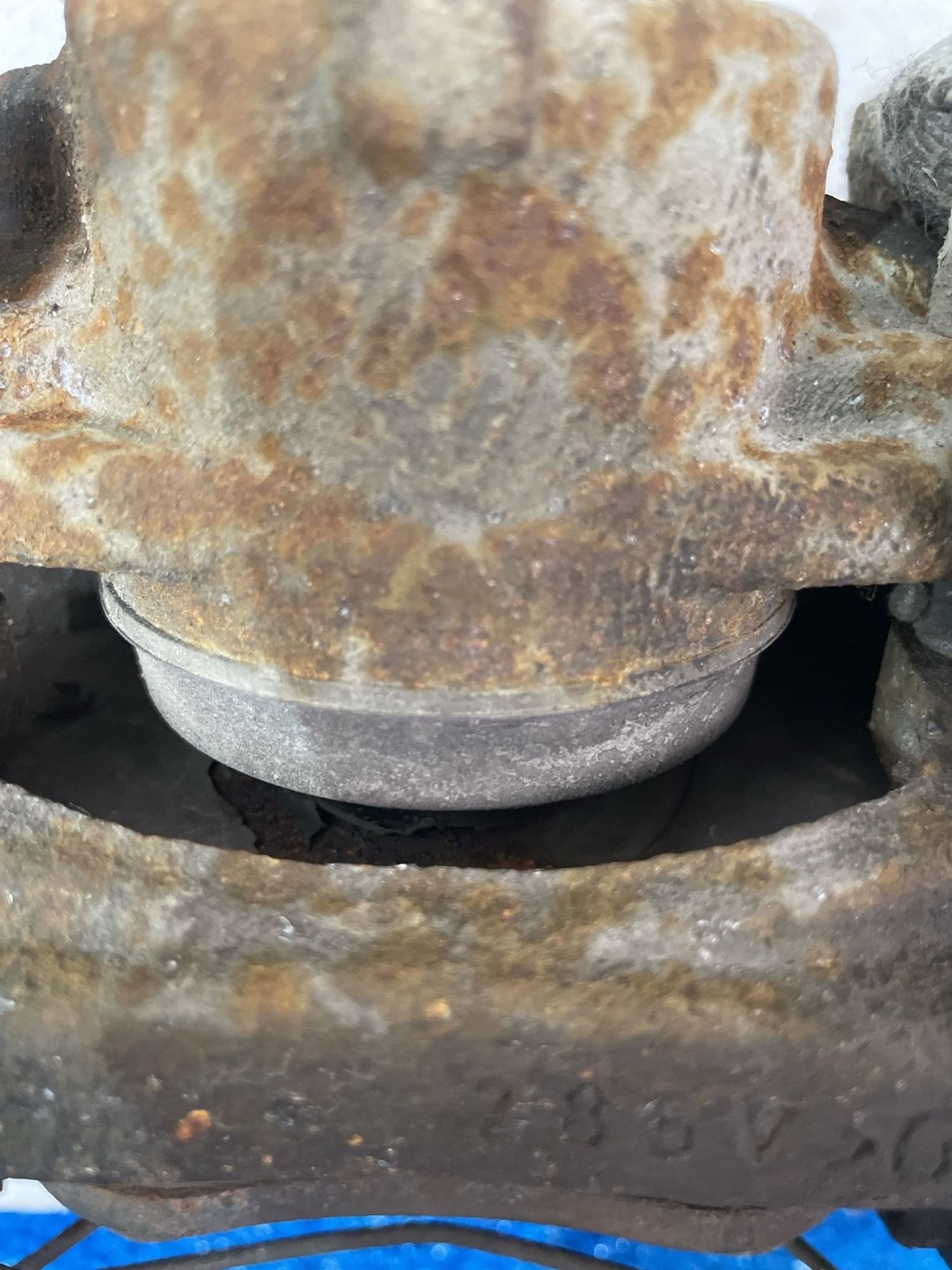 https://ycs.partsauto.market/partsauto-images/thmbs/userImages/f92b14355489e3b224da6399a17e0798/part/127a1bd3-0b77-43dc-b6bf-fbc2d008757a_1774862786985.jpg