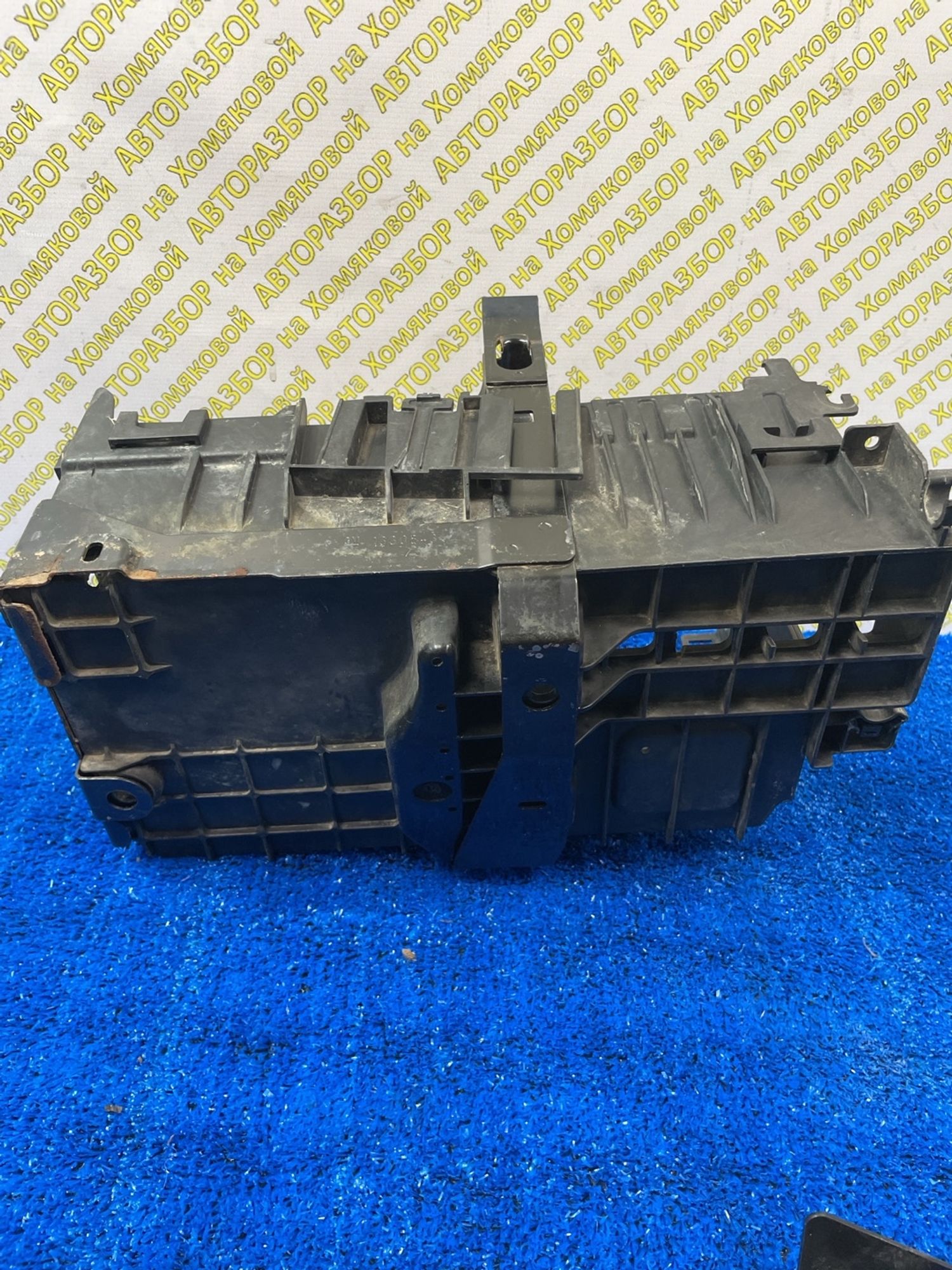 https://ycs.partsauto.market/partsauto-images/thmbs/userImages/f92b14355489e3b224da6399a17e0798/part/14abfb8b-544a-44f4-ba92-04068c430c43_1789309673552.jpg