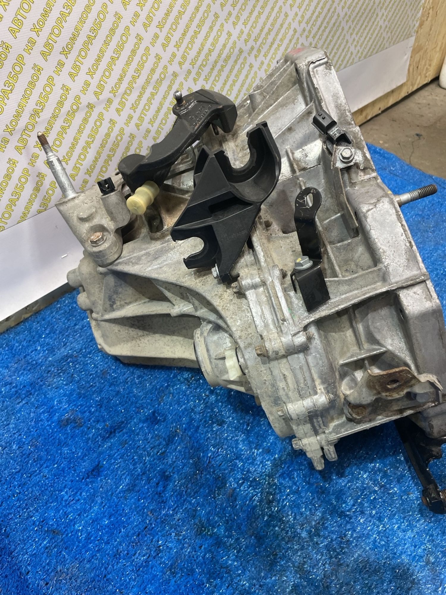 https://ycs.partsauto.market/partsauto-images/thmbs/userImages/f92b14355489e3b224da6399a17e0798/part/158aa17a-81c1-4924-9712-09061b2f9b77_1777966008566.jpg