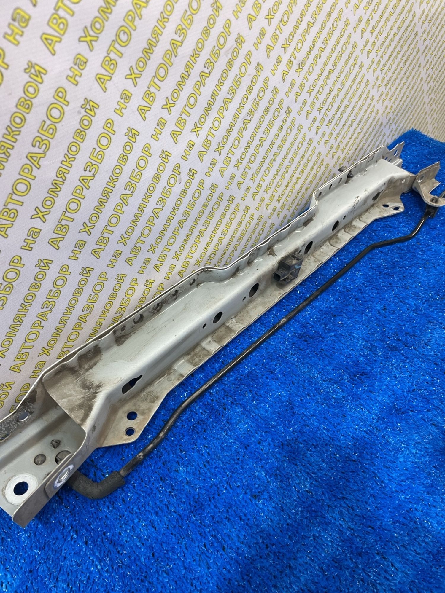 https://ycs.partsauto.market/partsauto-images/thmbs/userImages/f92b14355489e3b224da6399a17e0798/part/1e1d5817-1427-42e2-9b5f-a267c8d577aa_1788509592812.jpg
