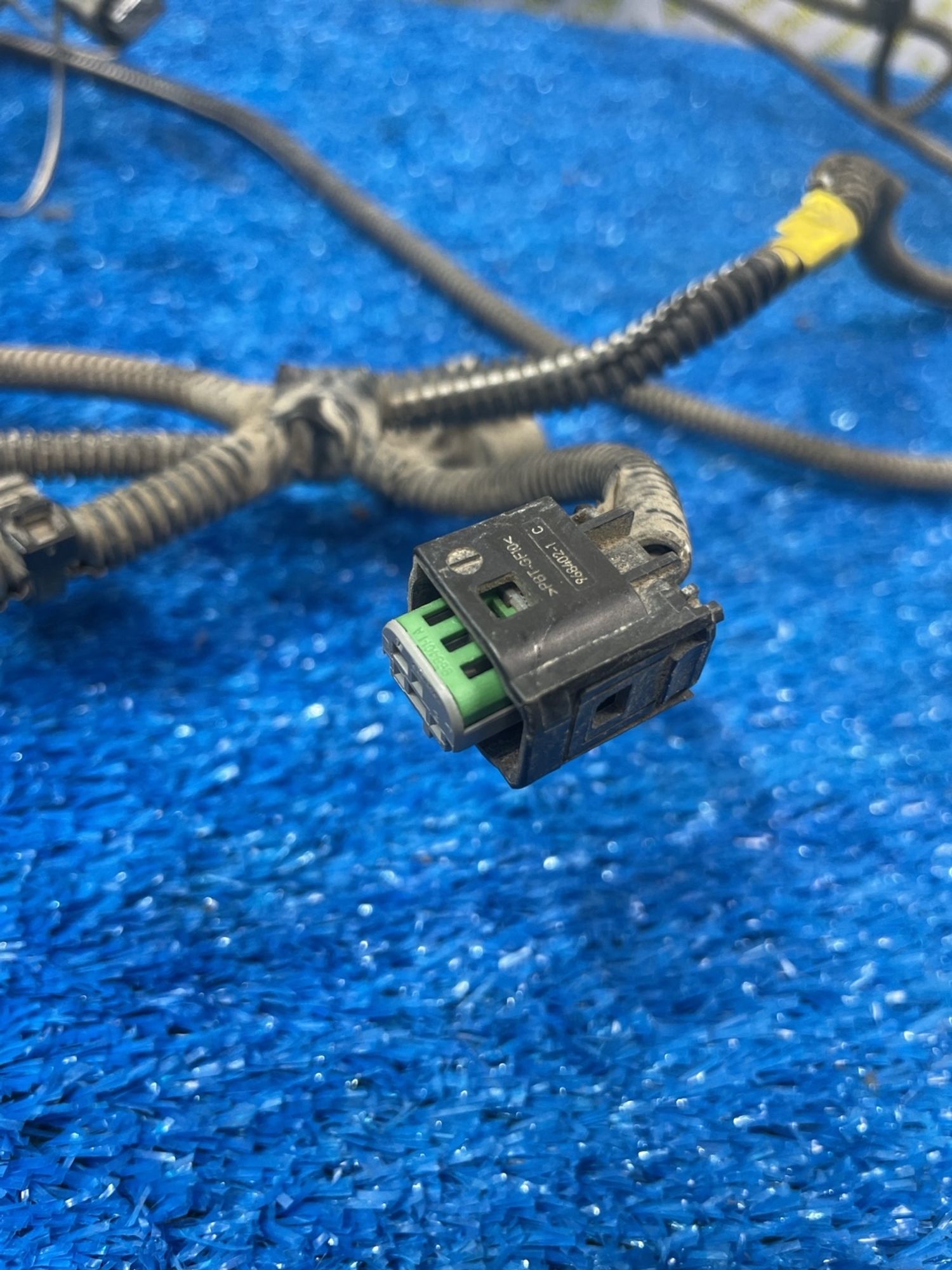 https://ycs.partsauto.market/partsauto-images/thmbs/userImages/f92b14355489e3b224da6399a17e0798/part/2631eff5-65e1-42c8-9e8f-ef3c4e9924bb_1774855331623.jpg