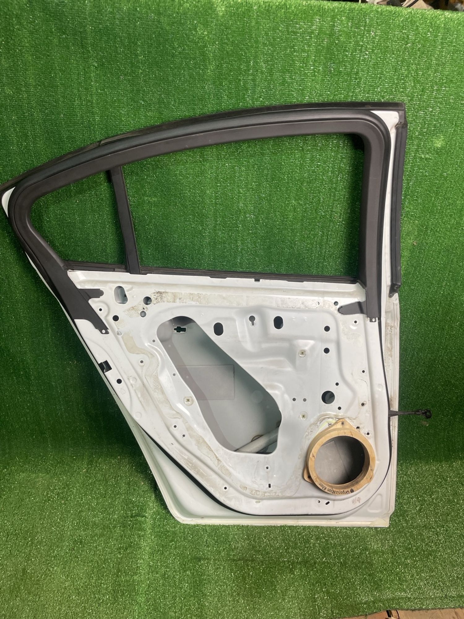 https://ycs.partsauto.market/partsauto-images/thmbs/userImages/f92b14355489e3b224da6399a17e0798/part/29758c5a-3c72-4af9-a75d-fb73f6d4520d_1788522158209.jpg