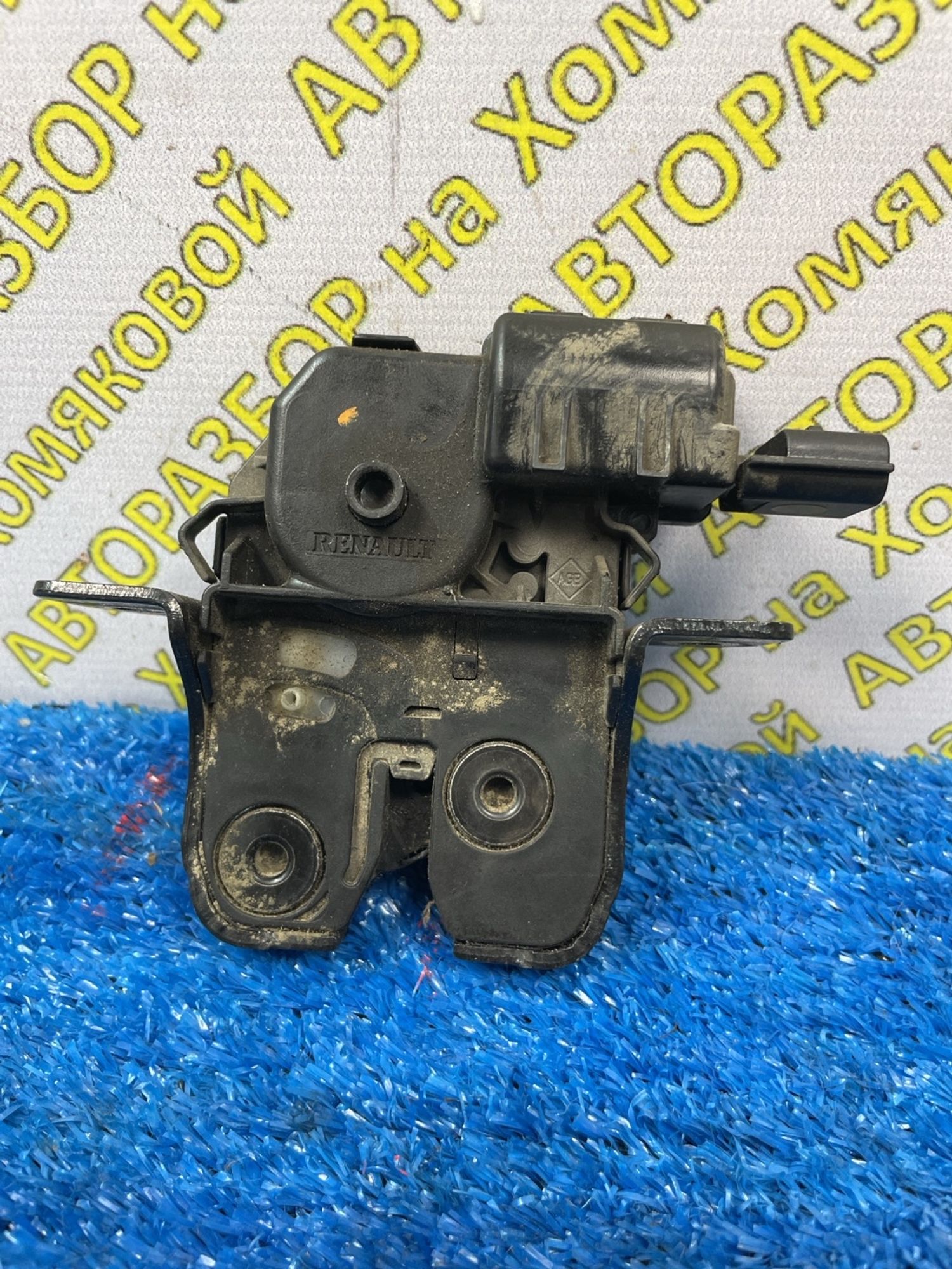 https://ycs.partsauto.market/partsauto-images/thmbs/userImages/f92b14355489e3b224da6399a17e0798/part/2a33cde8-b5b7-4391-a26a-87a50f0cba9b_1779349725357.jpg