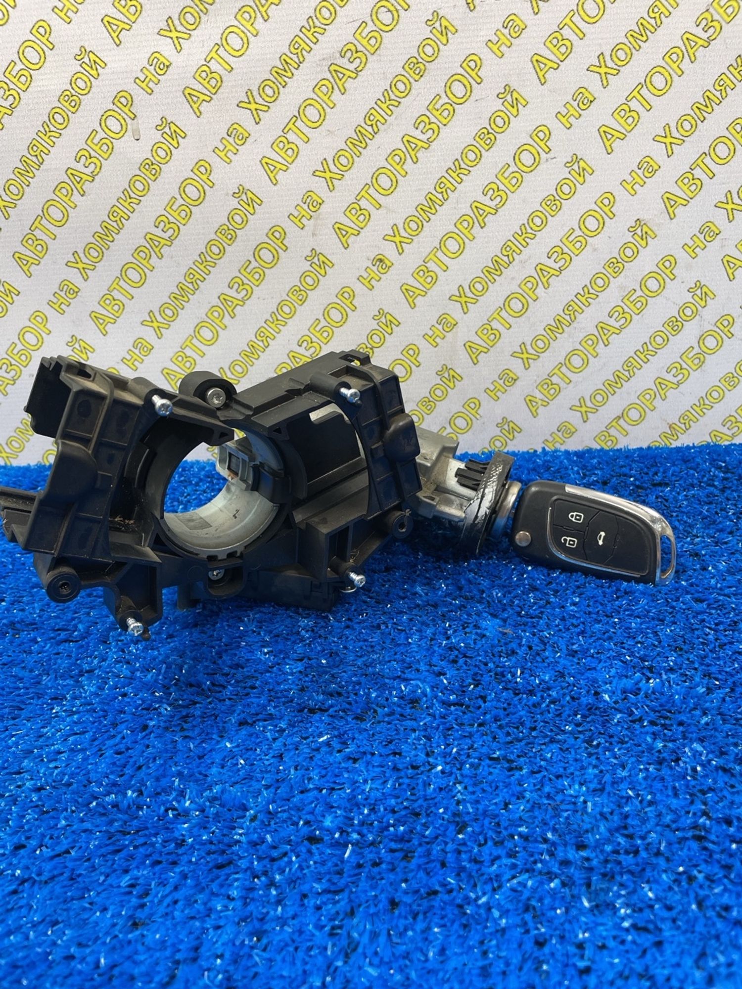 https://ycs.partsauto.market/partsauto-images/thmbs/userImages/f92b14355489e3b224da6399a17e0798/part/2b9ddfa4-89b1-4f8e-978e-7baf6d856026_1789031333849.jpg