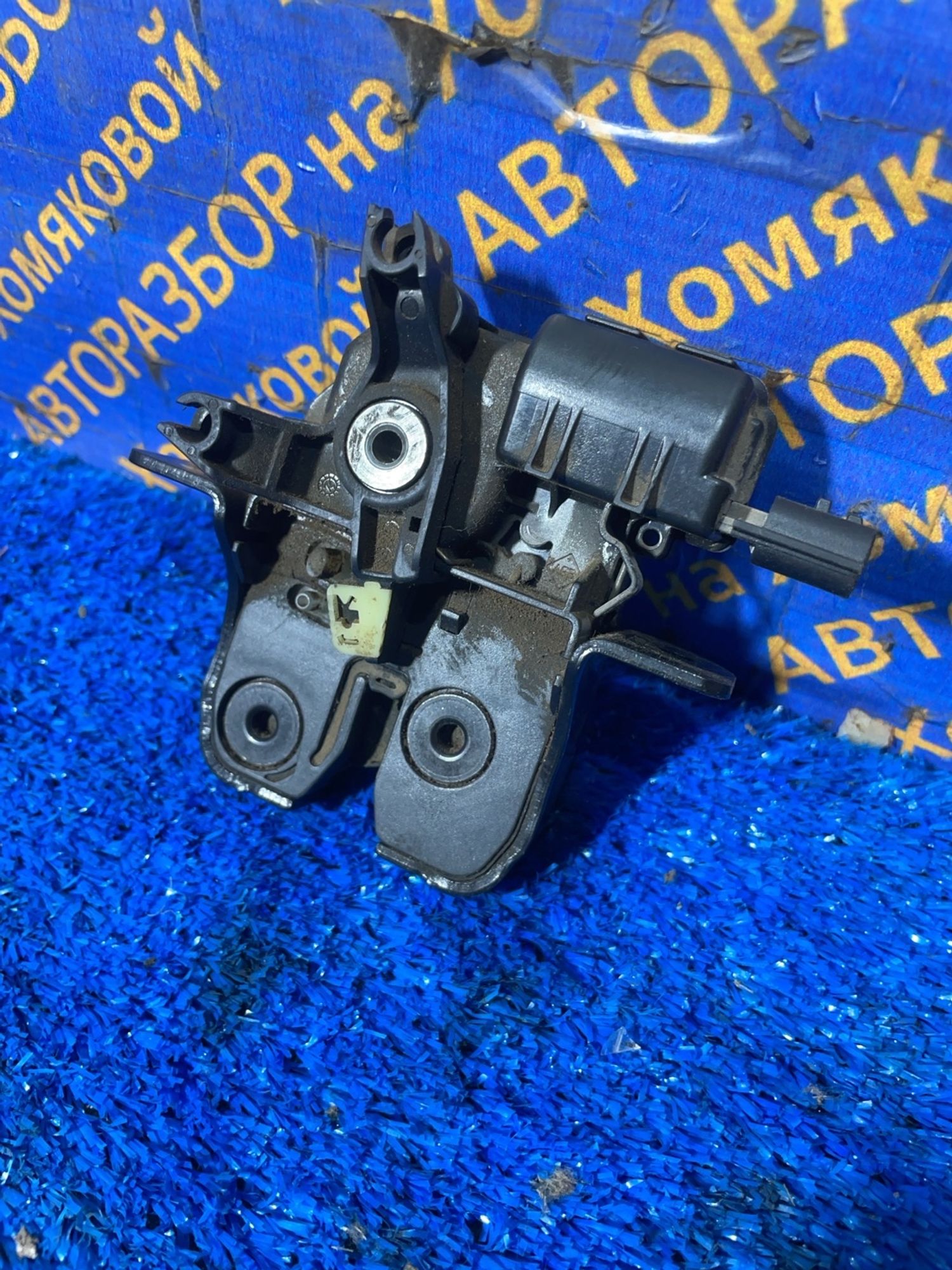 https://ycs.partsauto.market/partsauto-images/thmbs/userImages/f92b14355489e3b224da6399a17e0798/part/3d8aba02-f3e4-46a6-8123-dfa3a266ce65_1771679531865.jpg