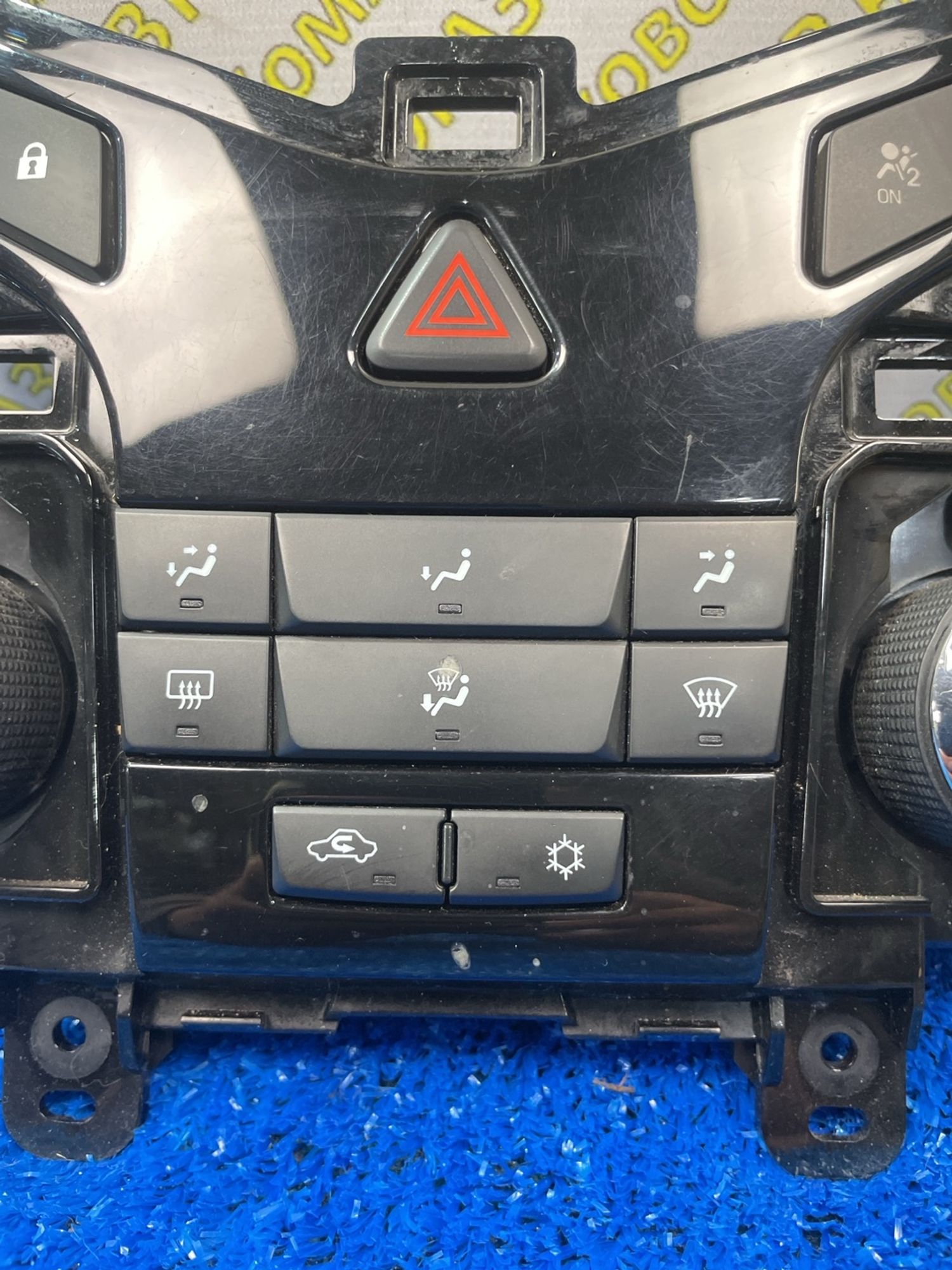 https://ycs.partsauto.market/partsauto-images/thmbs/userImages/f92b14355489e3b224da6399a17e0798/part/46b31de9-5ca7-43a7-af5e-19b5d23cb2b4_1788952117224.jpg
