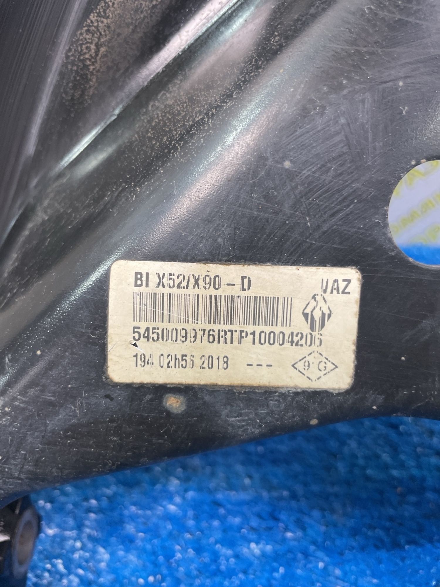 https://ycs.partsauto.market/partsauto-images/thmbs/userImages/f92b14355489e3b224da6399a17e0798/part/4a681dfe-9048-4a91-bde8-d3806170e56f_1778747253471.jpg