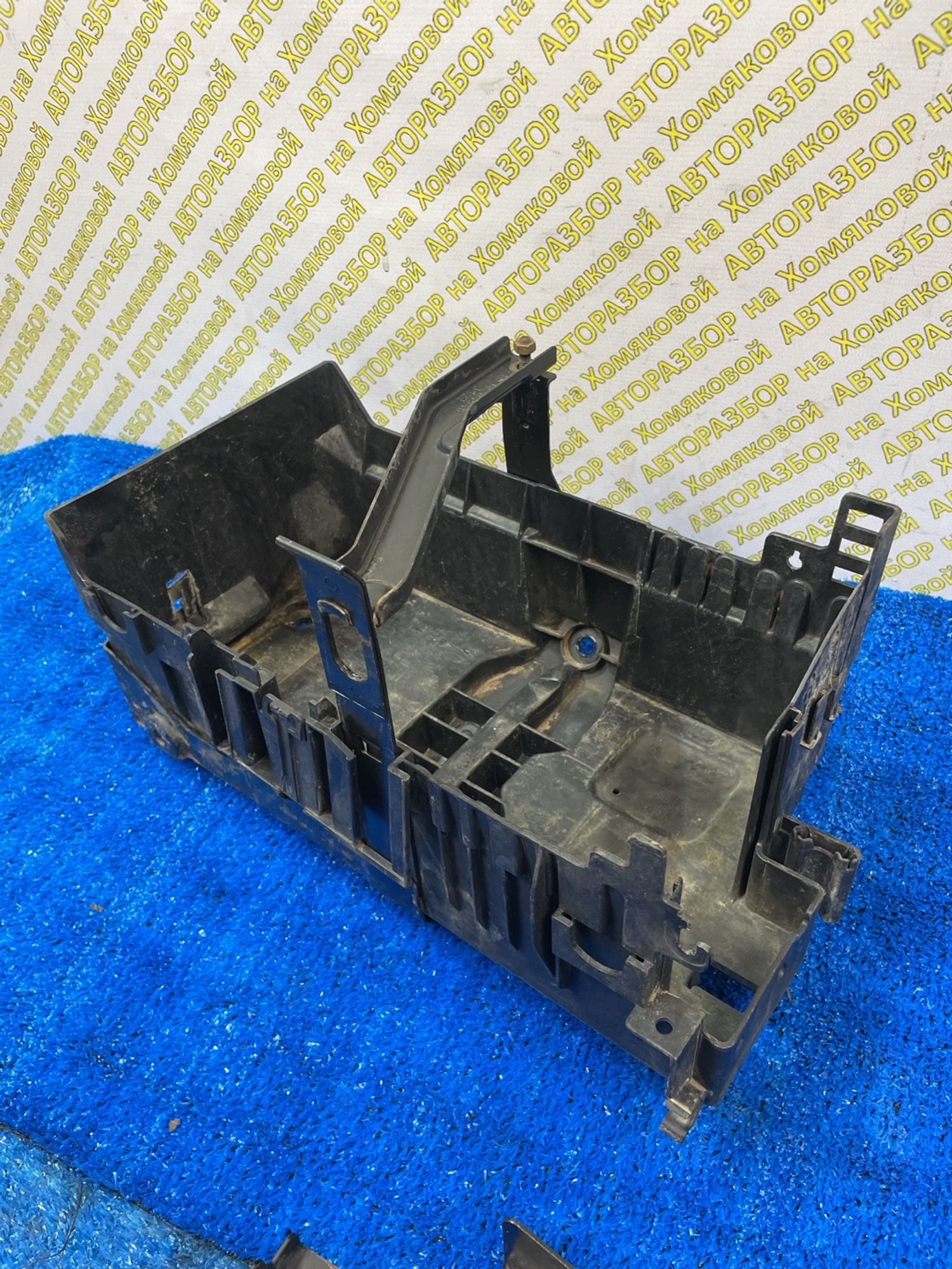 https://ycs.partsauto.market/partsauto-images/thmbs/userImages/f92b14355489e3b224da6399a17e0798/part/4d5b05f8-cf85-43a0-8896-54b0477cbc51_1789309666460.jpg