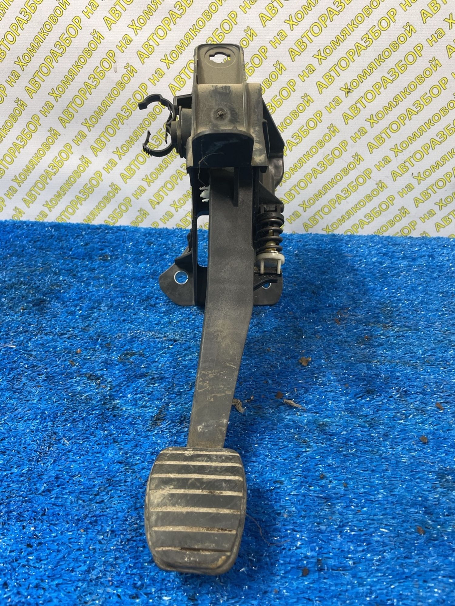 https://ycs.partsauto.market/partsauto-images/thmbs/userImages/f92b14355489e3b224da6399a17e0798/part/4d6764ad-27b7-4529-b52e-941db0e1ba0e_1775037048981.jpg