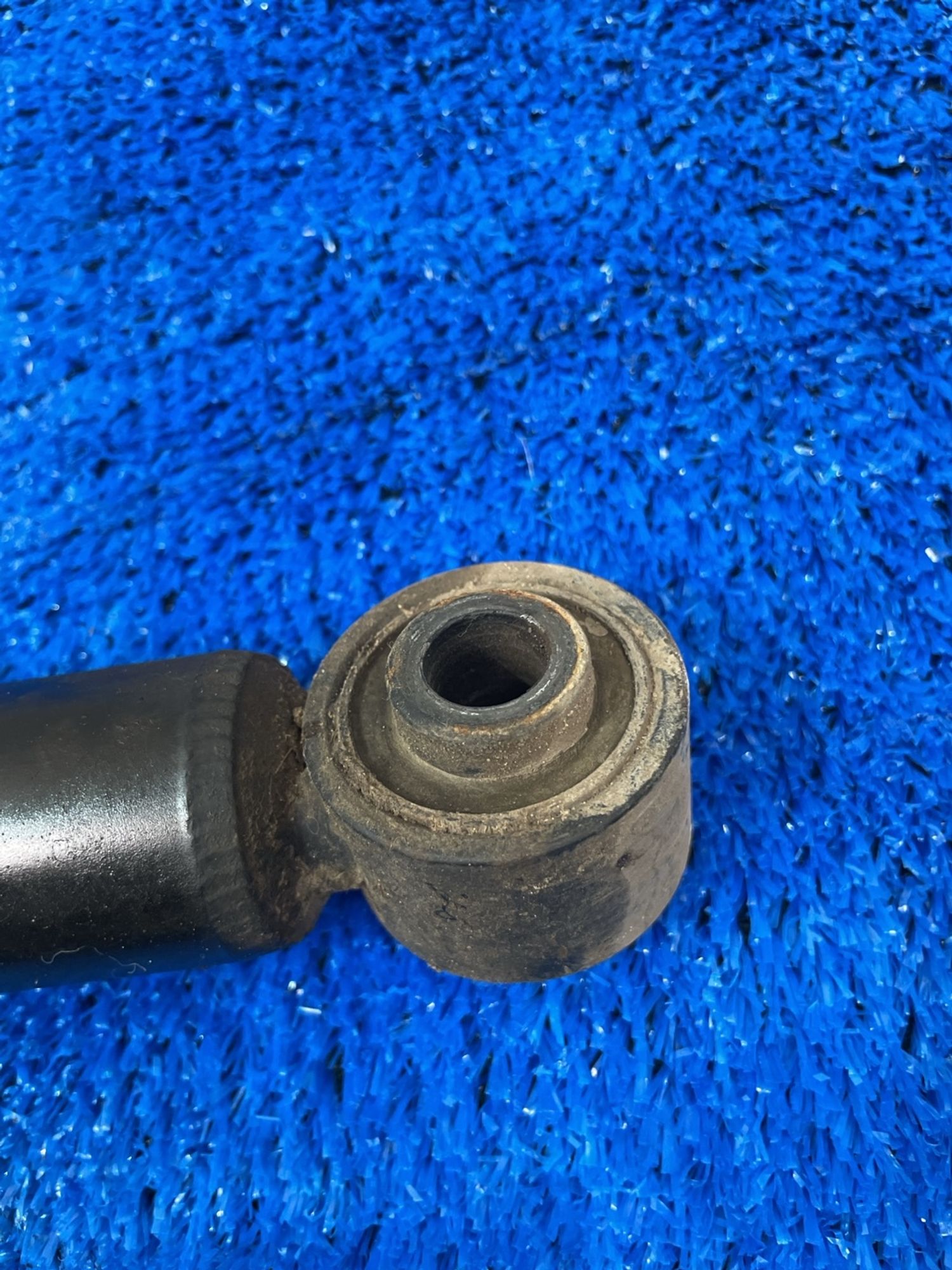 https://ycs.partsauto.market/partsauto-images/thmbs/userImages/f92b14355489e3b224da6399a17e0798/part/62d108fe-12a7-453c-8a79-24381276510f_1789039758586.jpg