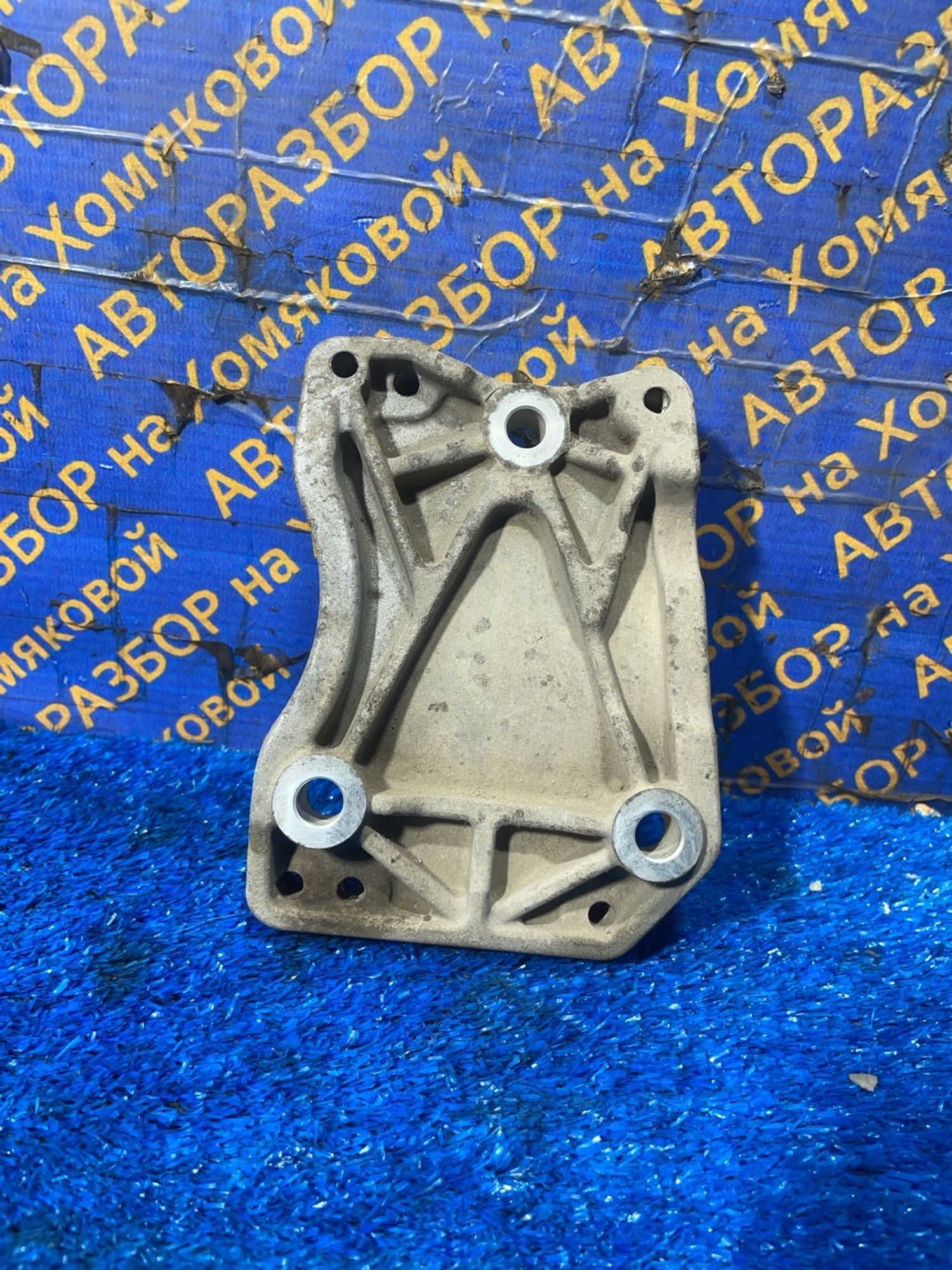 https://ycs.partsauto.market/partsauto-images/thmbs/userImages/f92b14355489e3b224da6399a17e0798/part/68420561-65a7-4710-b7a1-2f502e7afa7f_1771933248586.jpg