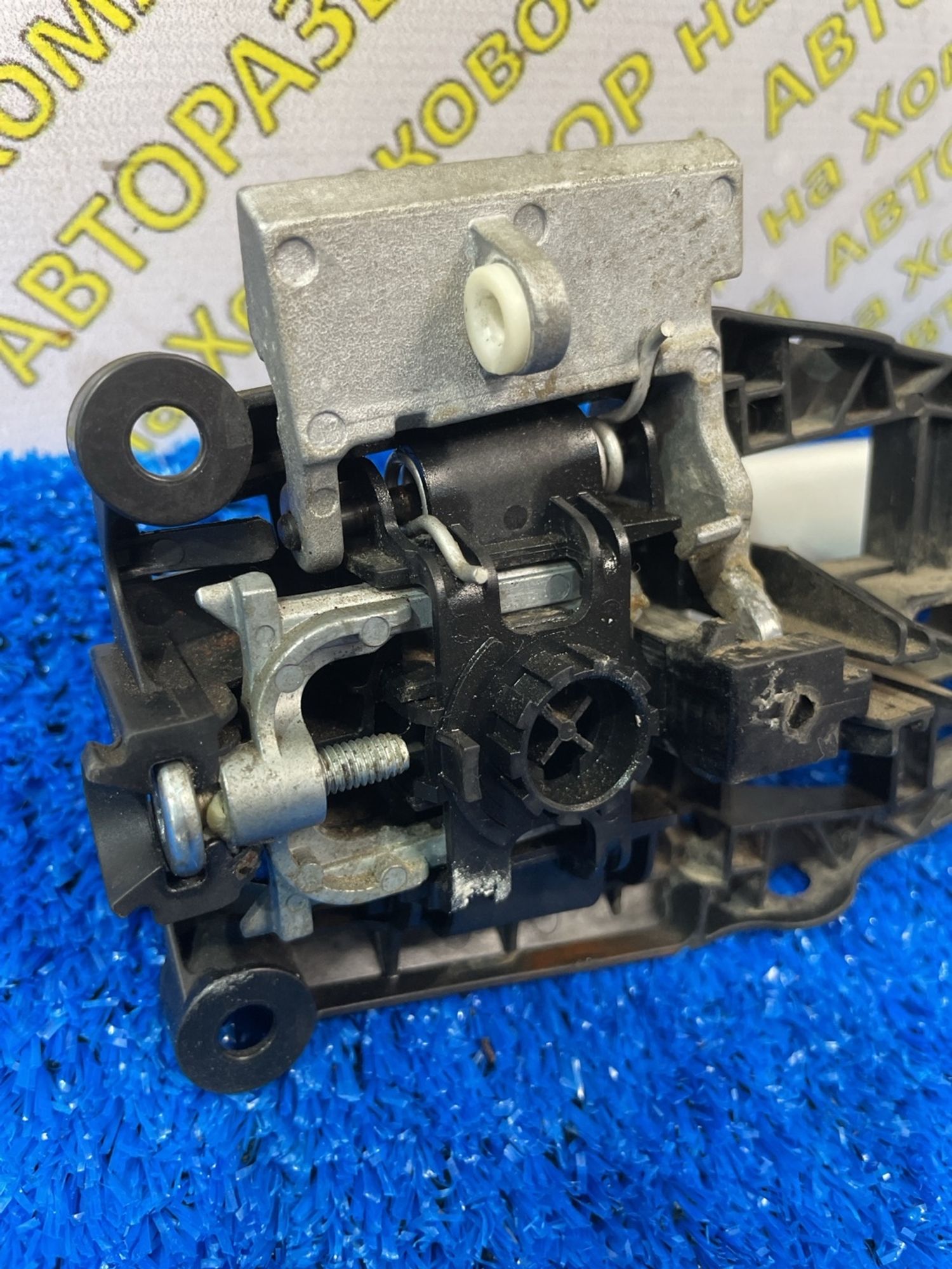 https://ycs.partsauto.market/partsauto-images/thmbs/userImages/f92b14355489e3b224da6399a17e0798/part/695bc469-d186-4f14-9987-b5f9aa3e0062_1788508547234.jpg