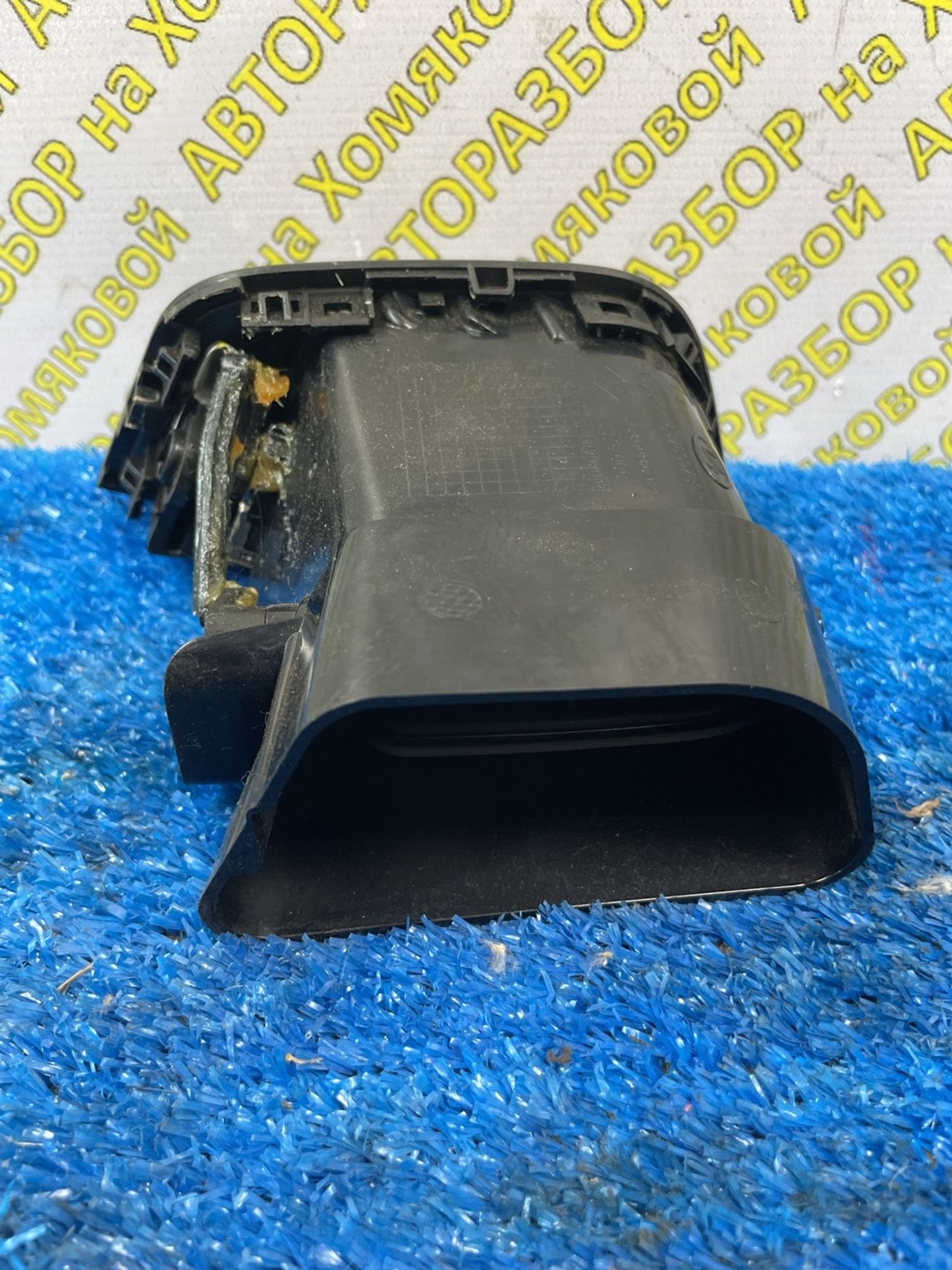 https://ycs.partsauto.market/partsauto-images/thmbs/userImages/f92b14355489e3b224da6399a17e0798/part/741fbc39-2e65-4dc1-9096-611df7dddc6b_1779350345981.jpg