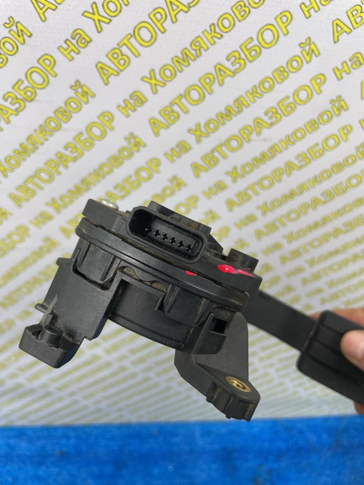 https://ycs.partsauto.market/partsauto-images/thmbs/userImages/f92b14355489e3b224da6399a17e0798/part/7839506c-8bd9-460f-a52c-019623e56b4e_1778678223947.jpg