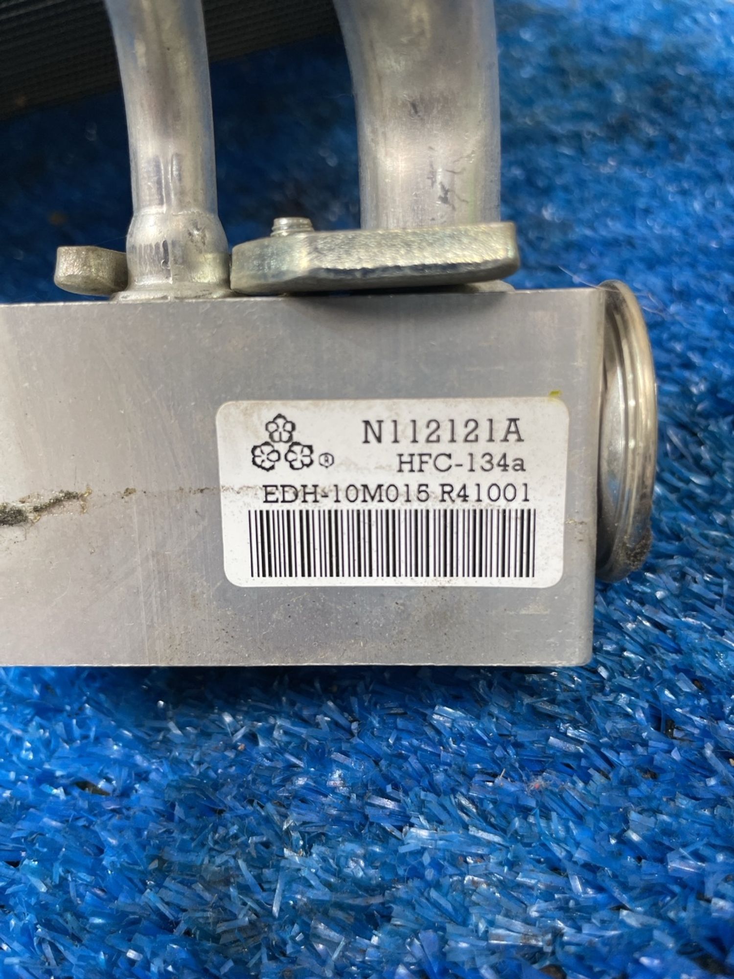 https://ycs.partsauto.market/partsauto-images/thmbs/userImages/f92b14355489e3b224da6399a17e0798/part/79b03774-c5bd-4ffc-8de6-f9dfbeef7cff_1779349952084.jpg