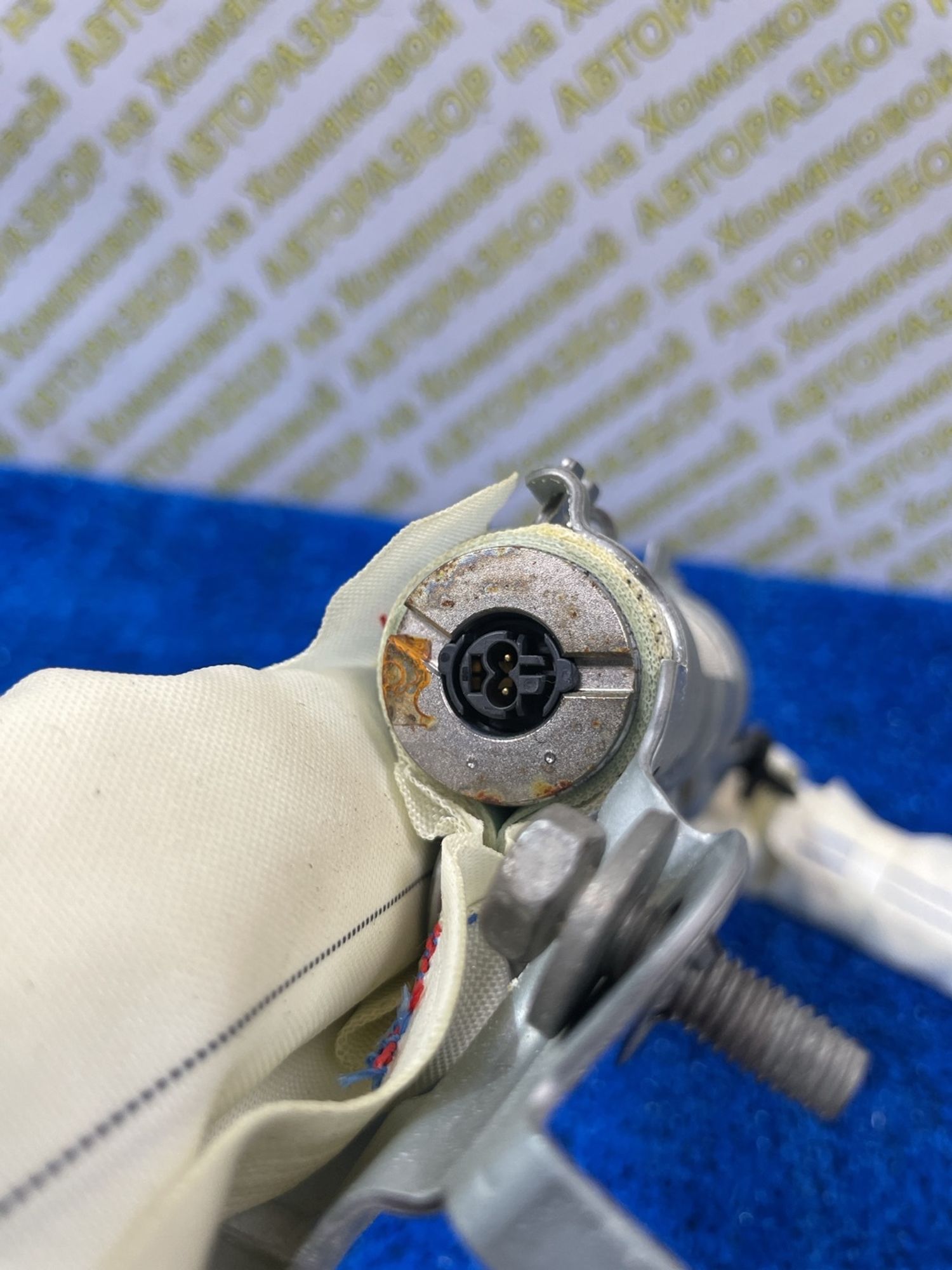 https://ycs.partsauto.market/partsauto-images/thmbs/userImages/f92b14355489e3b224da6399a17e0798/part/7ad54f7e-97d4-4130-8a72-de0ccd864426_1789031997167.jpg