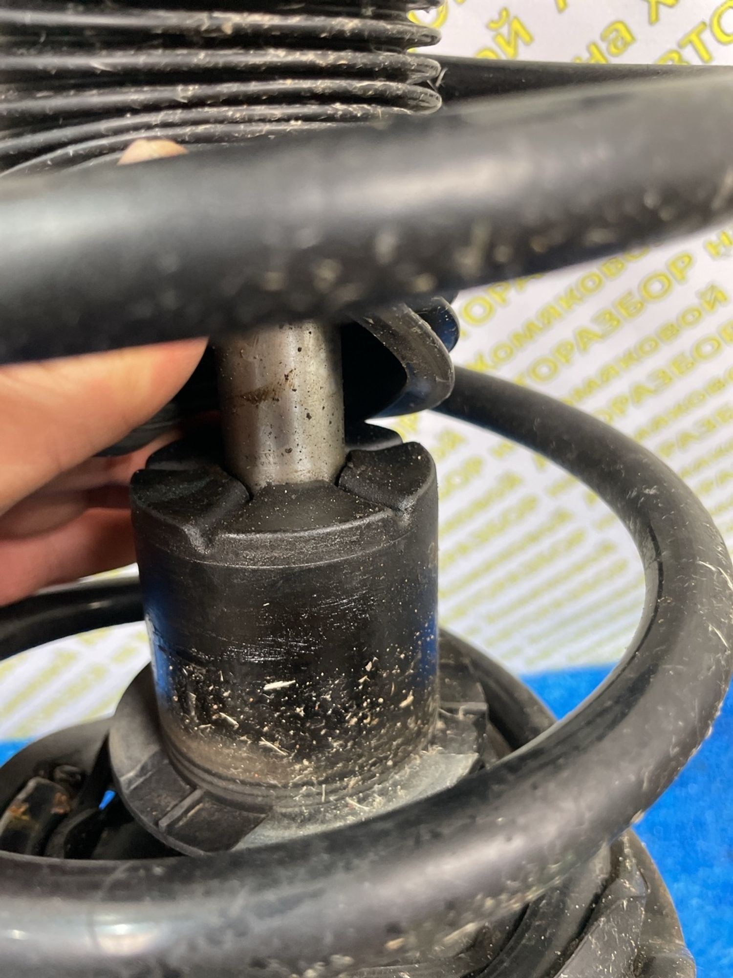 https://ycs.partsauto.market/partsauto-images/thmbs/userImages/f92b14355489e3b224da6399a17e0798/part/7c0a6fca-d5df-47dd-a34b-b03880103b2d_1778681121426.jpg