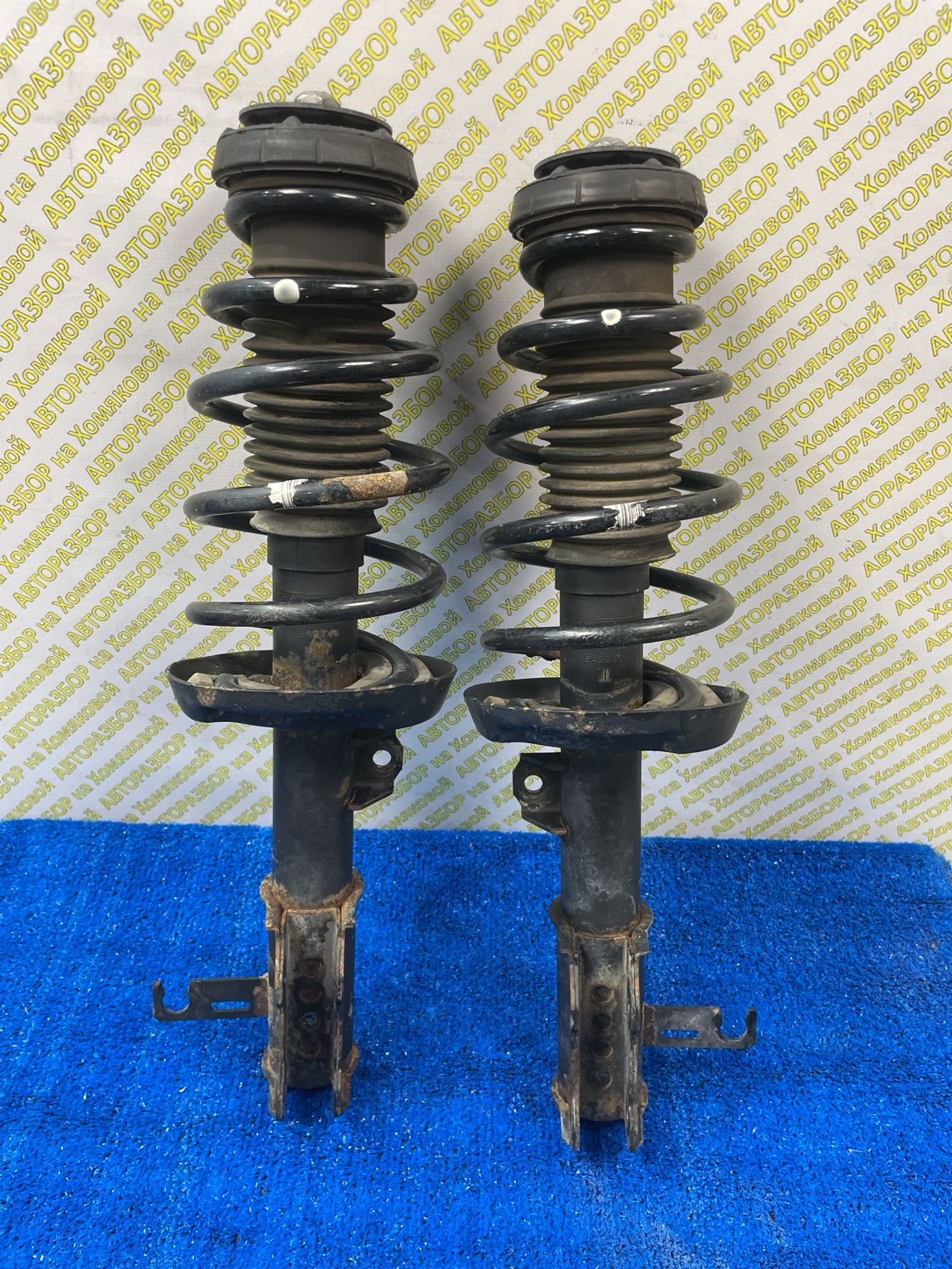 https://ycs.partsauto.market/partsauto-images/thmbs/userImages/f92b14355489e3b224da6399a17e0798/part/7d394234-bd73-48e8-b838-3d09f839be2b_1789308211861.jpg
