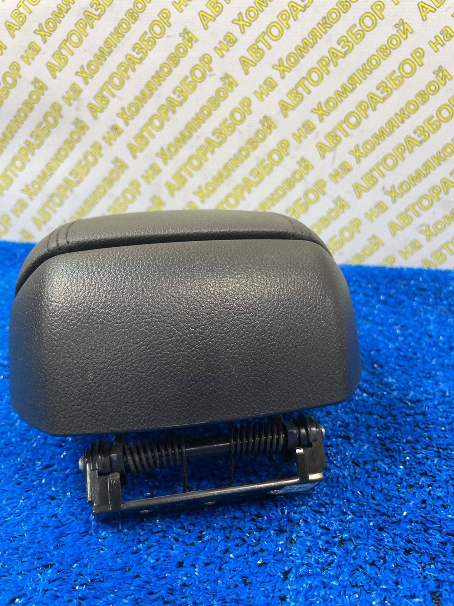 https://ycs.partsauto.market/partsauto-images/thmbs/userImages/f92b14355489e3b224da6399a17e0798/part/7f1df68e-34b4-45c7-a39c-4979c31e4c26_1789036105284.jpg