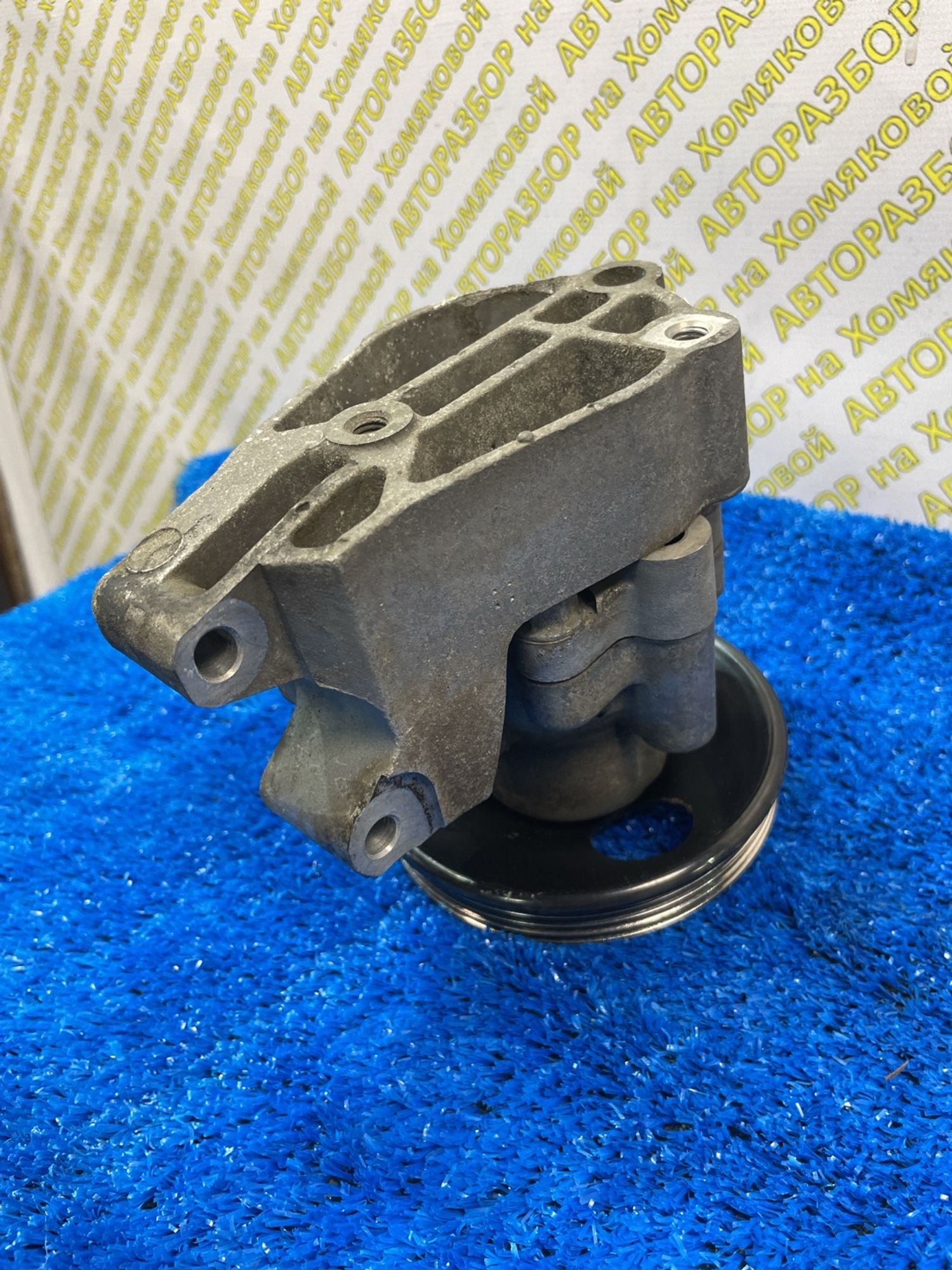 https://ycs.partsauto.market/partsauto-images/thmbs/userImages/f92b14355489e3b224da6399a17e0798/part/80e02478-f128-4b79-9767-6dd2a2a7d889_1789308997422.jpg