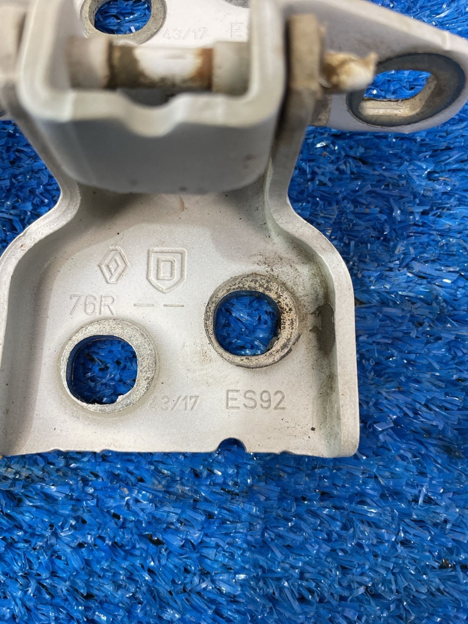 https://ycs.partsauto.market/partsauto-images/thmbs/userImages/f92b14355489e3b224da6399a17e0798/part/822e25c7-d8c7-44f3-8600-8989efc86c6e_1775458991973.jpg
