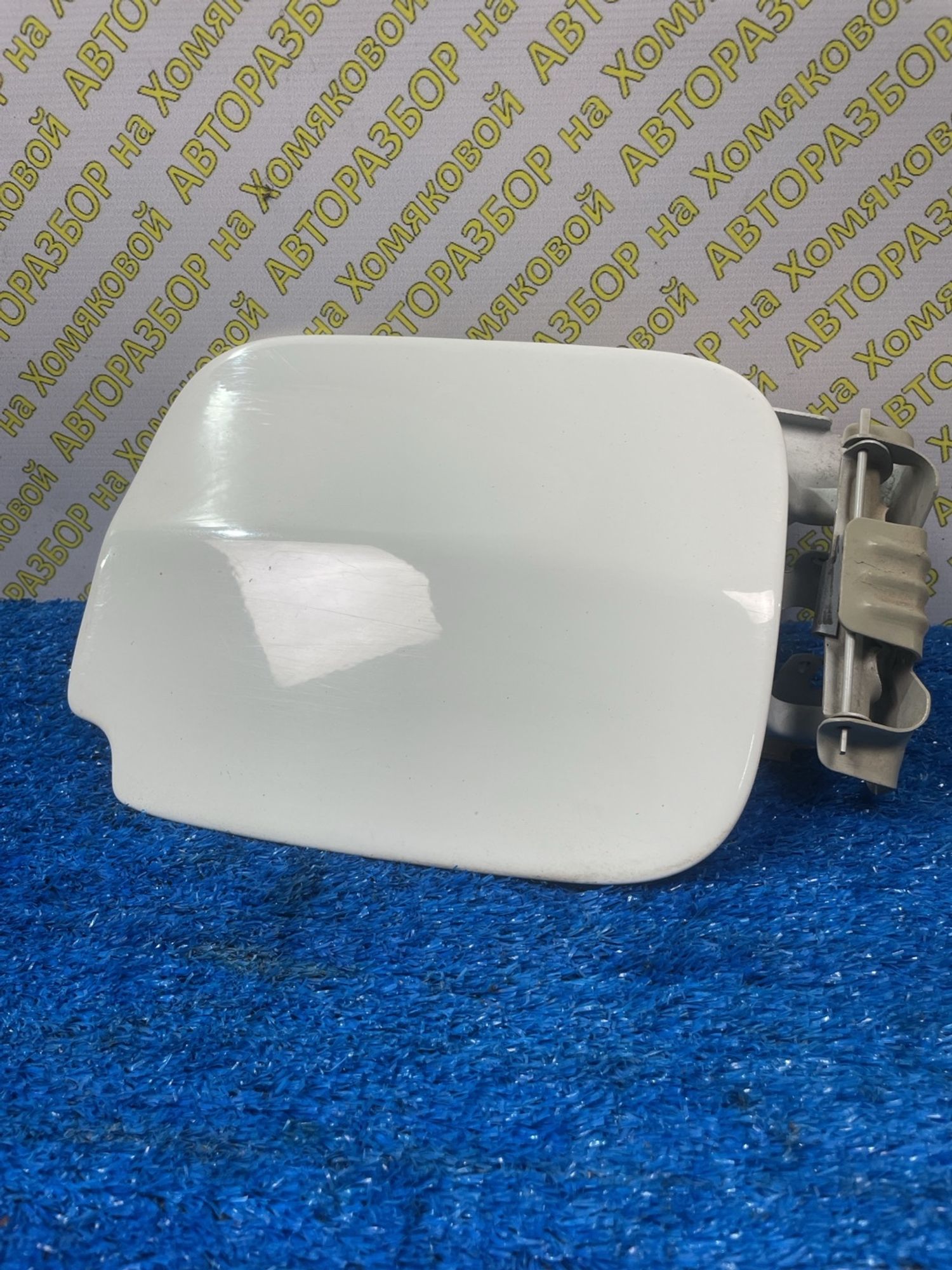 https://ycs.partsauto.market/partsauto-images/thmbs/userImages/f92b14355489e3b224da6399a17e0798/part/8c2d61c5-68cf-4b9e-a673-5159176b2012_1775123713332.jpg
