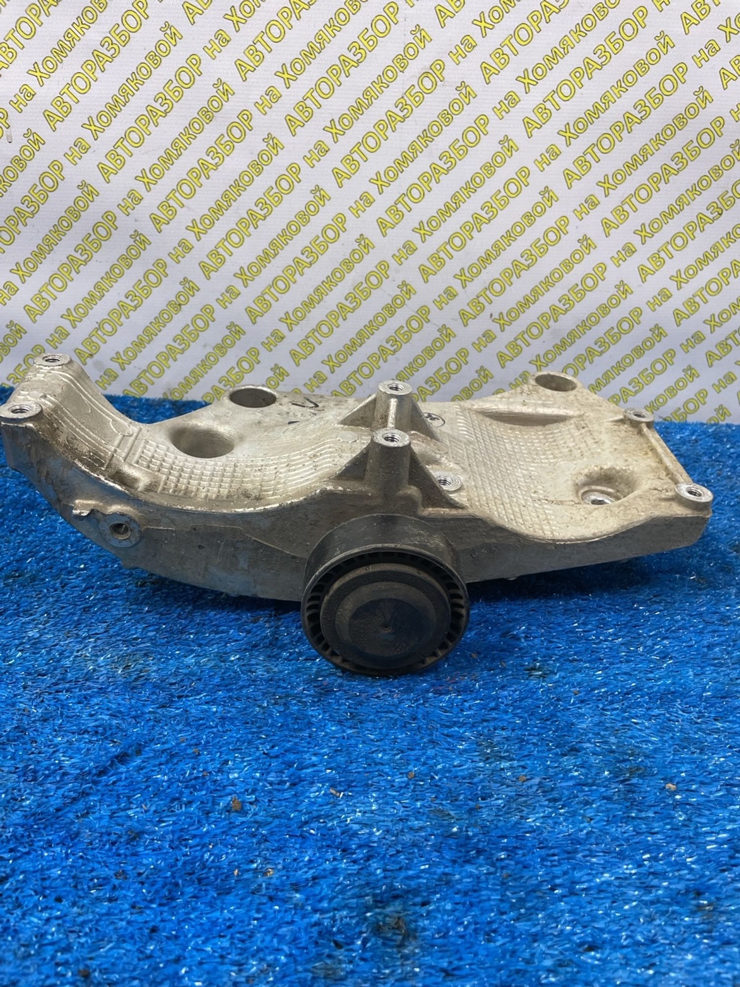 https://ycs.partsauto.market/partsauto-images/thmbs/userImages/f92b14355489e3b224da6399a17e0798/part/8e396833-8399-4749-9b72-a44cb9c5430c_1778505597065.jpg