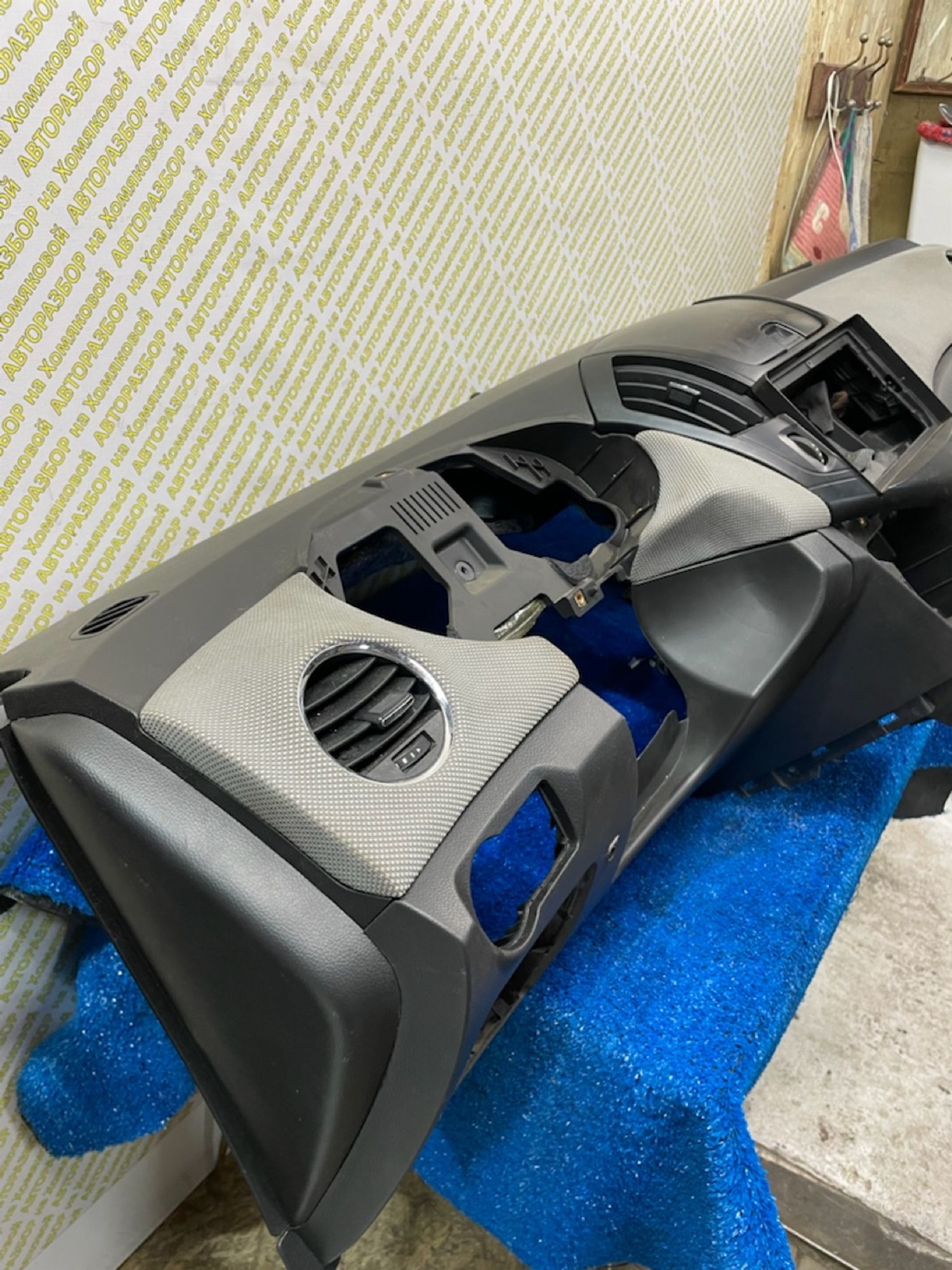 https://ycs.partsauto.market/partsauto-images/thmbs/userImages/f92b14355489e3b224da6399a17e0798/part/a3d5dc00-c236-4656-935f-e625520dfc71_1789035803612.jpg