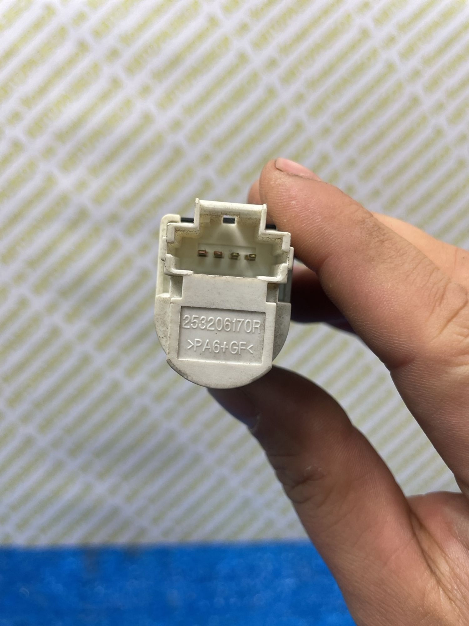 https://ycs.partsauto.market/partsauto-images/thmbs/userImages/f92b14355489e3b224da6399a17e0798/part/a6bf2301-24fc-438c-9203-ee0eaa62b505_1775463754881.jpg