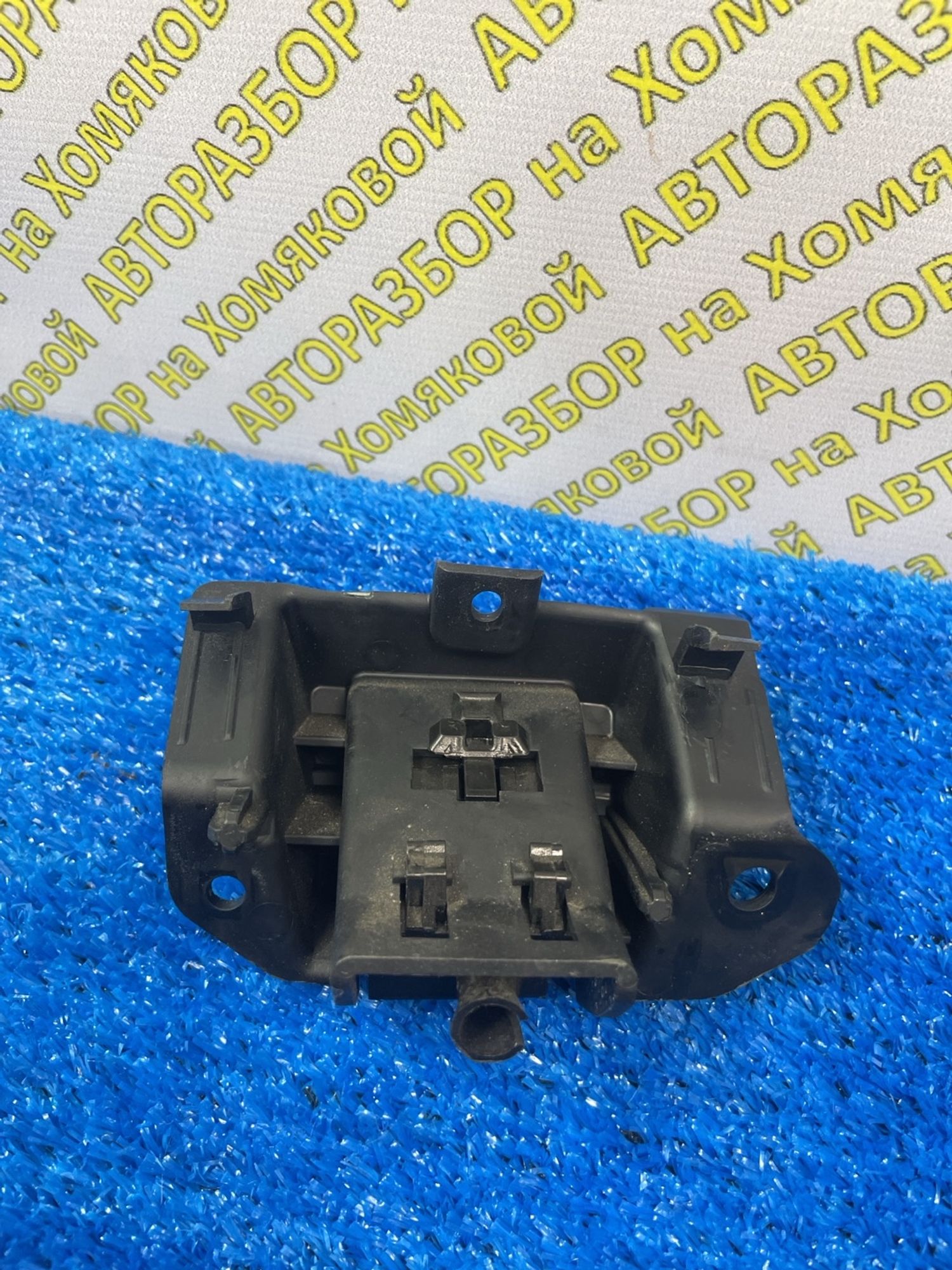 https://ycs.partsauto.market/partsauto-images/thmbs/userImages/f92b14355489e3b224da6399a17e0798/part/a7ca6bf5-9b05-4459-b630-7e09d475ab66_1773058432109.jpg