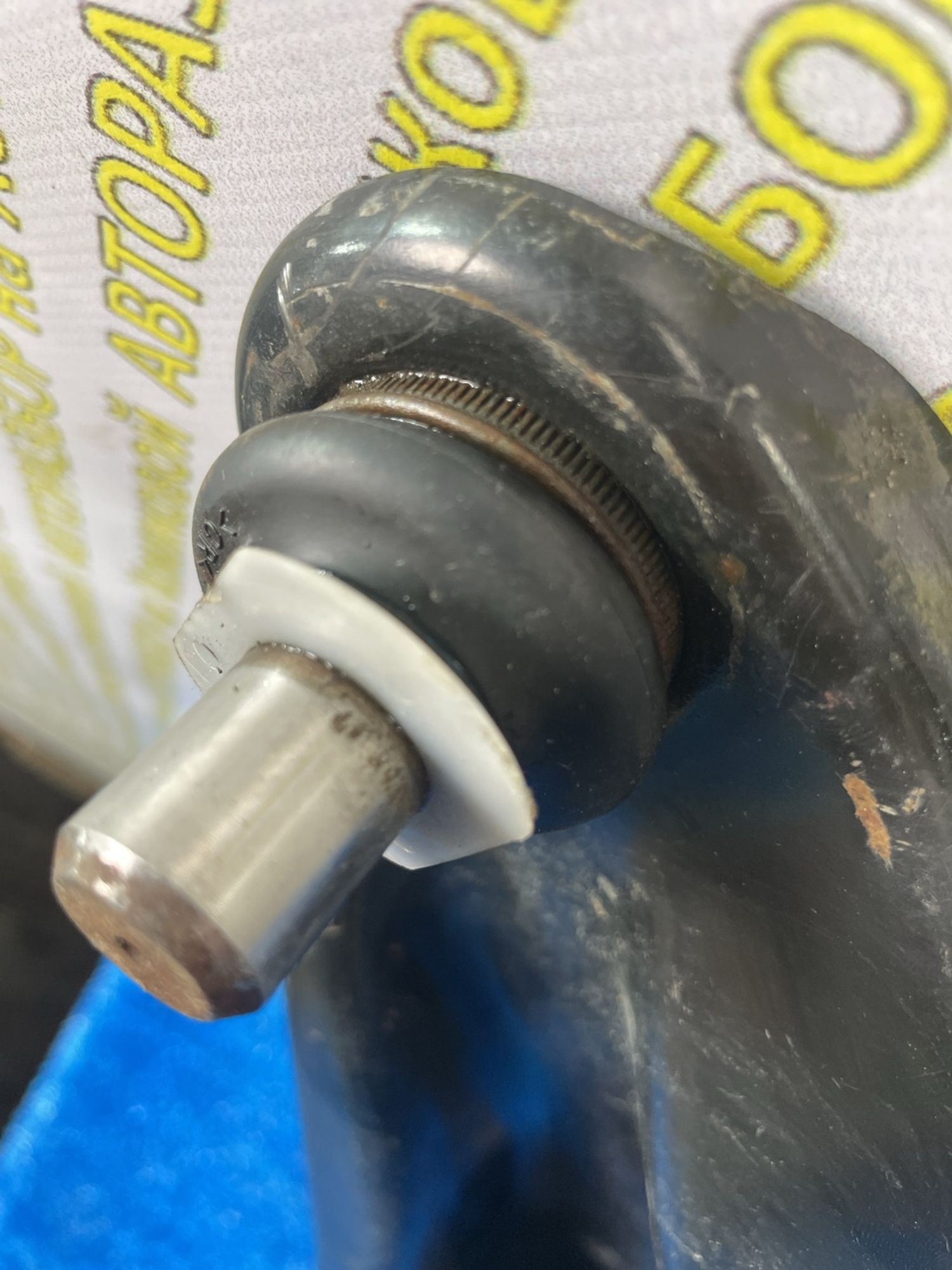 https://ycs.partsauto.market/partsauto-images/thmbs/userImages/f92b14355489e3b224da6399a17e0798/part/a88ac4bc-0146-437e-a801-1d75807e2b01_1778747254405.jpg