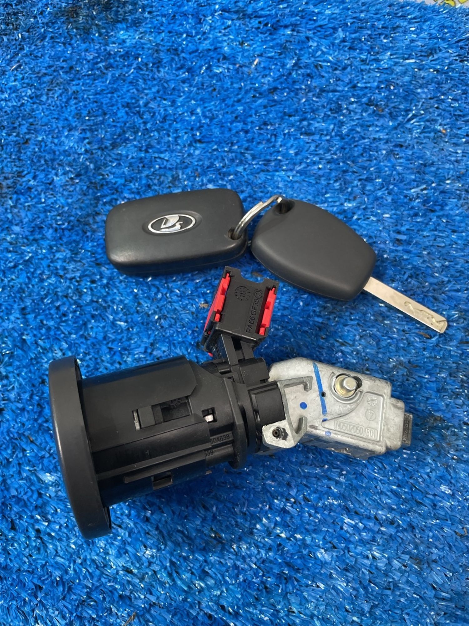 https://ycs.partsauto.market/partsauto-images/thmbs/userImages/f92b14355489e3b224da6399a17e0798/part/b1b0877d-41ef-447c-a145-31dd470bd2fb_1778664360450.jpg