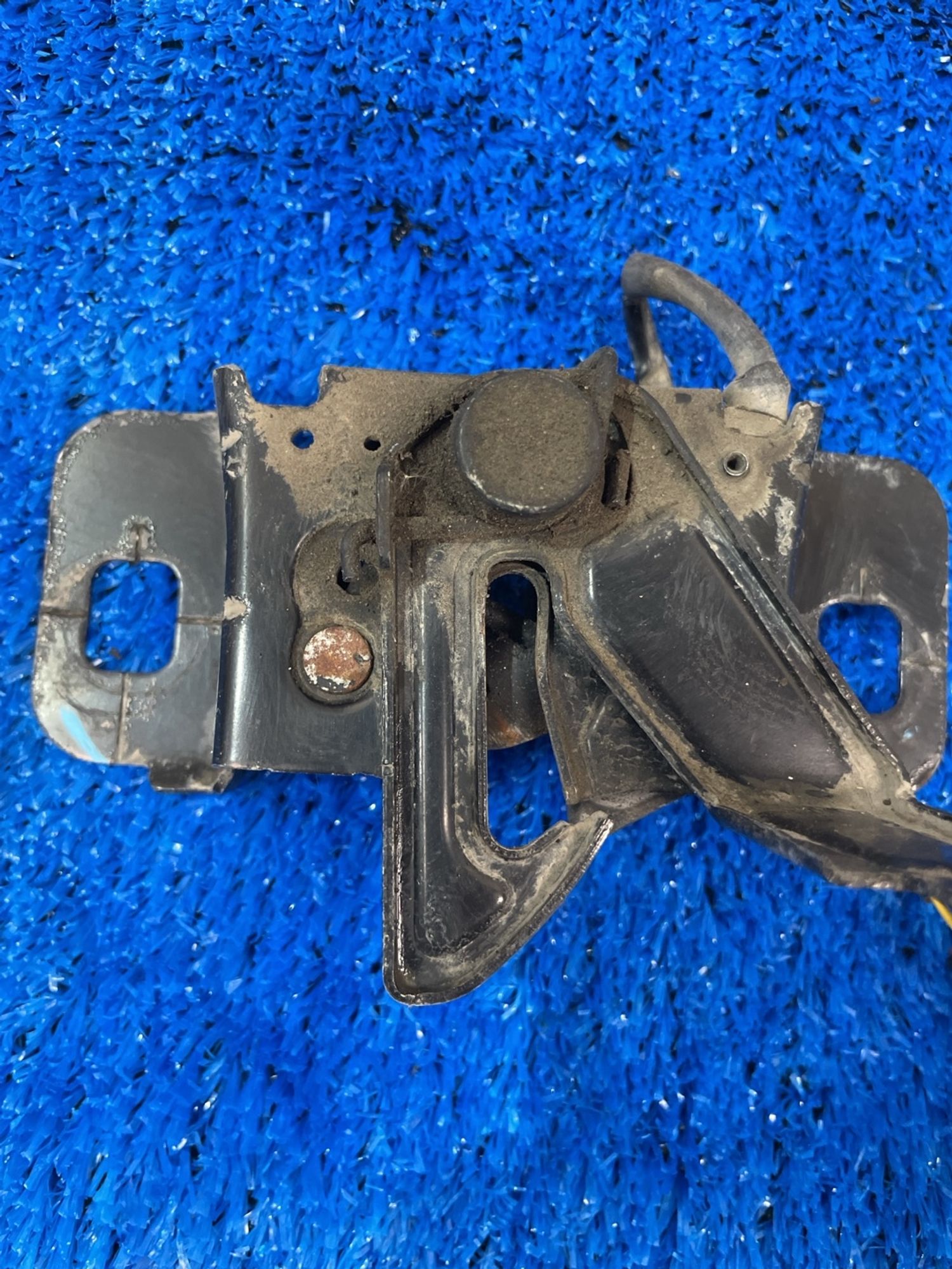 https://ycs.partsauto.market/partsauto-images/thmbs/userImages/f92b14355489e3b224da6399a17e0798/part/b24c8ece-f549-4232-a645-6d40f59ae6b3_1788509934486.jpg