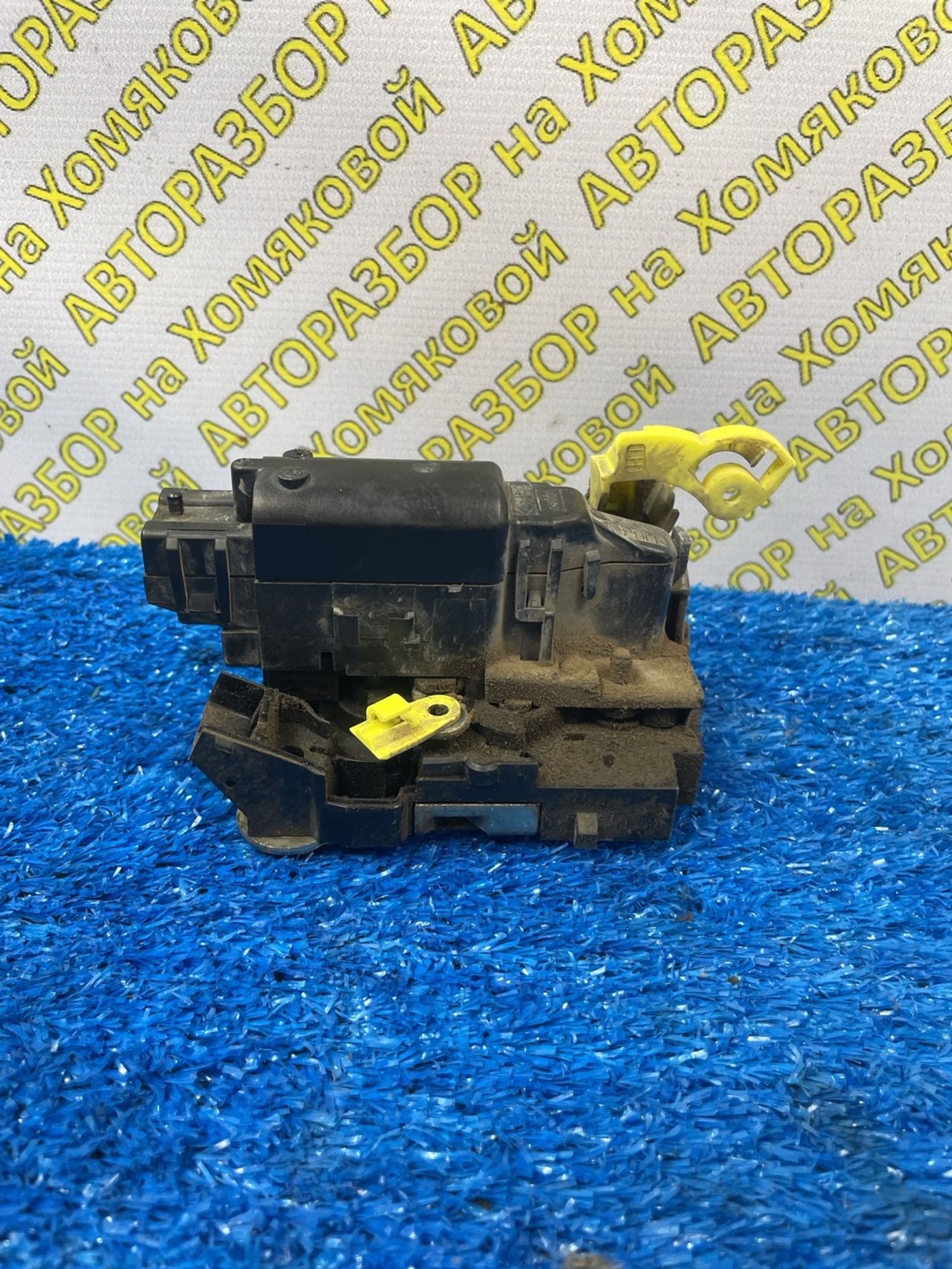 https://ycs.partsauto.market/partsauto-images/thmbs/userImages/f92b14355489e3b224da6399a17e0798/part/b7675b71-b22c-4508-8635-cb2e523d35bf_1774426230392.jpg