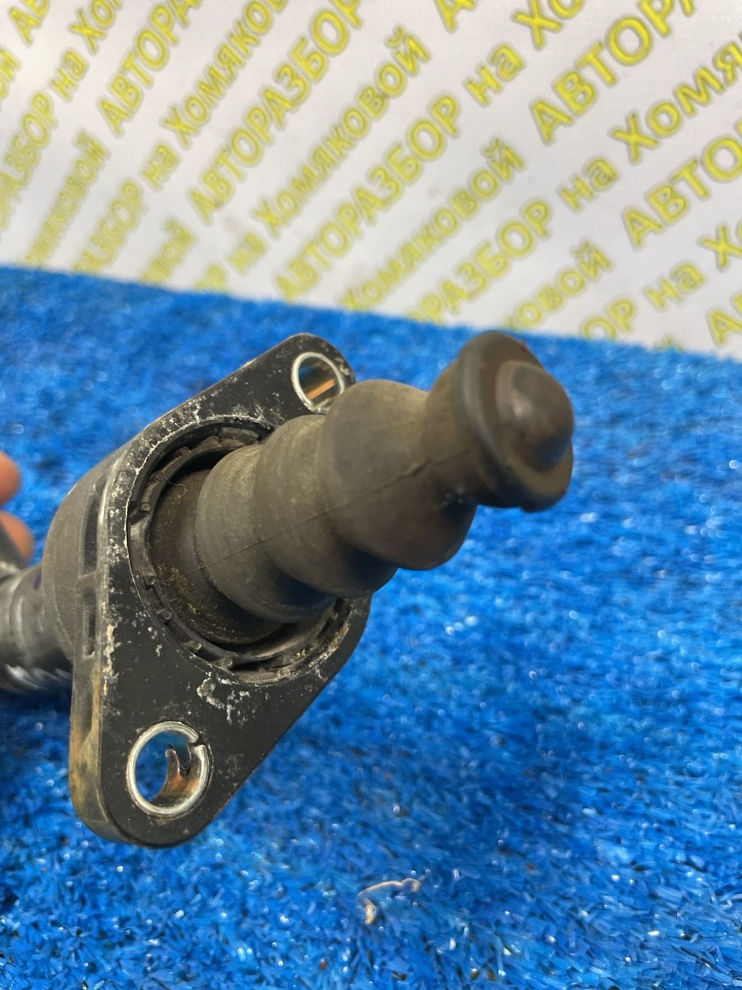 https://ycs.partsauto.market/partsauto-images/thmbs/userImages/f92b14355489e3b224da6399a17e0798/part/c10c2a40-81ce-4601-a16f-fbbec142089c_1777291894075.jpg