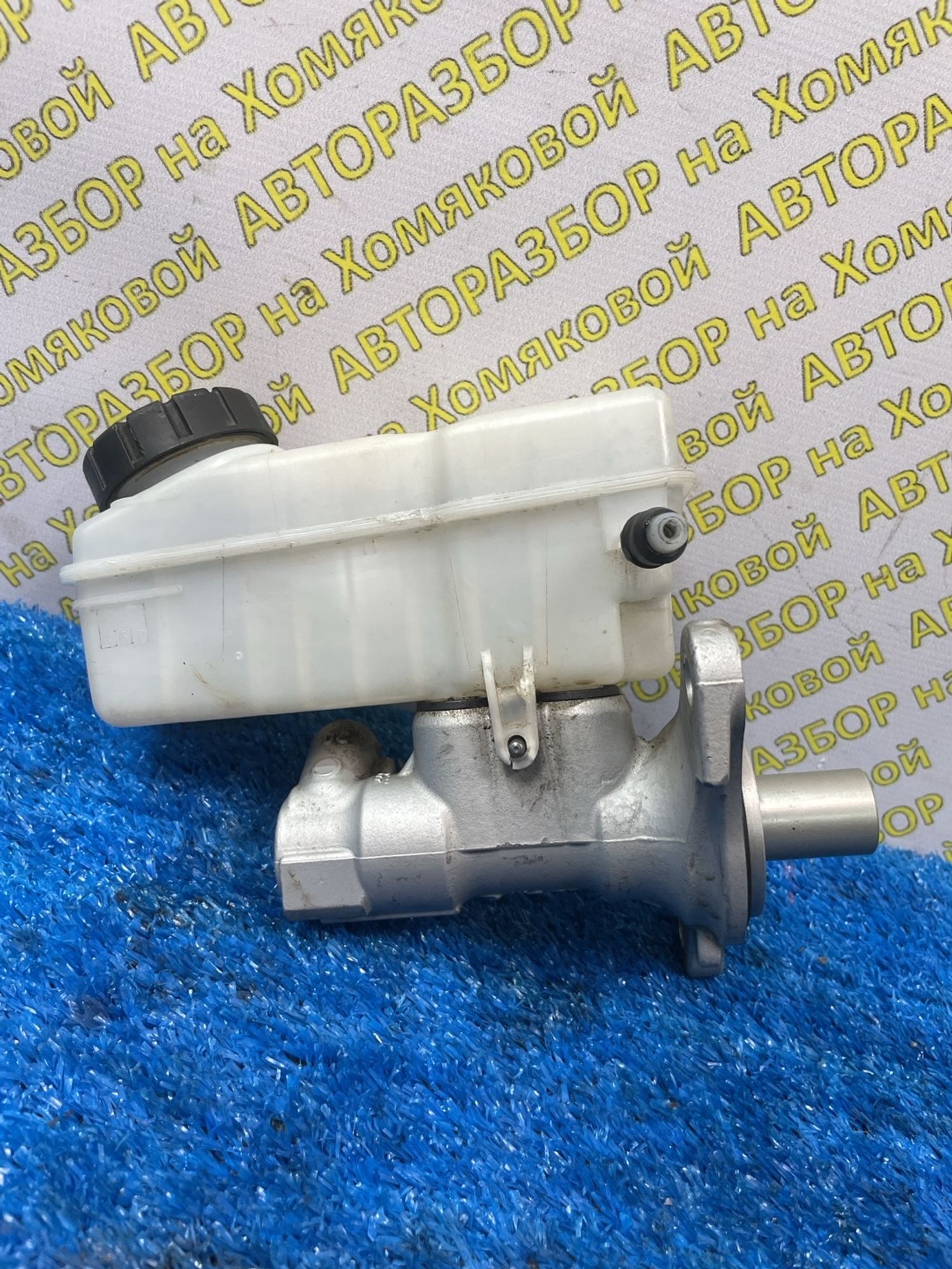 https://ycs.partsauto.market/partsauto-images/thmbs/userImages/f92b14355489e3b224da6399a17e0798/part/ce404f98-7e74-48bd-948f-847d07d3cea9_1778843963550.jpg