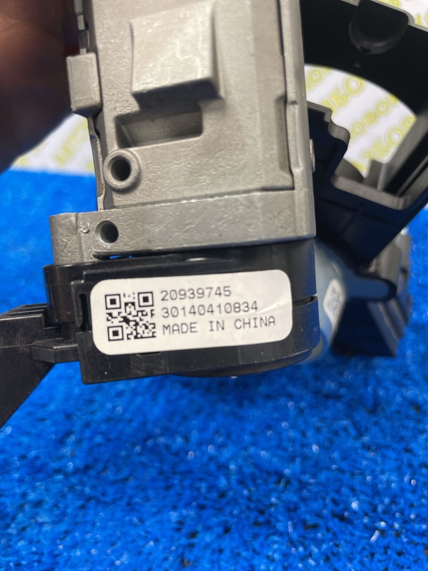 https://ycs.partsauto.market/partsauto-images/thmbs/userImages/f92b14355489e3b224da6399a17e0798/part/cf952704-a1df-4f53-a291-0ce7179a6a82_1789031338596.jpg