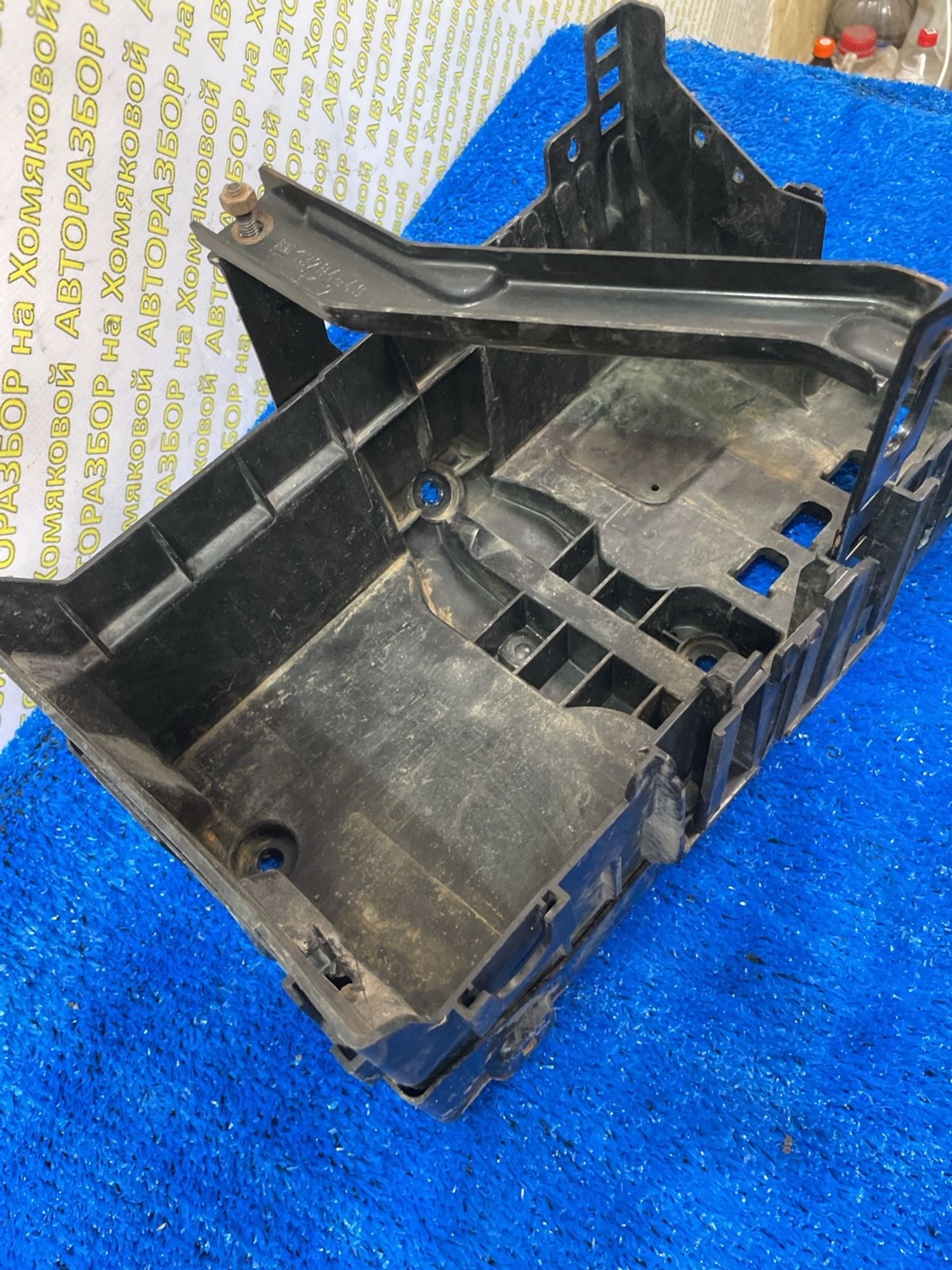 https://ycs.partsauto.market/partsauto-images/thmbs/userImages/f92b14355489e3b224da6399a17e0798/part/cfcff593-b4d7-497d-9722-b204daa713f5_1789309670795.jpg