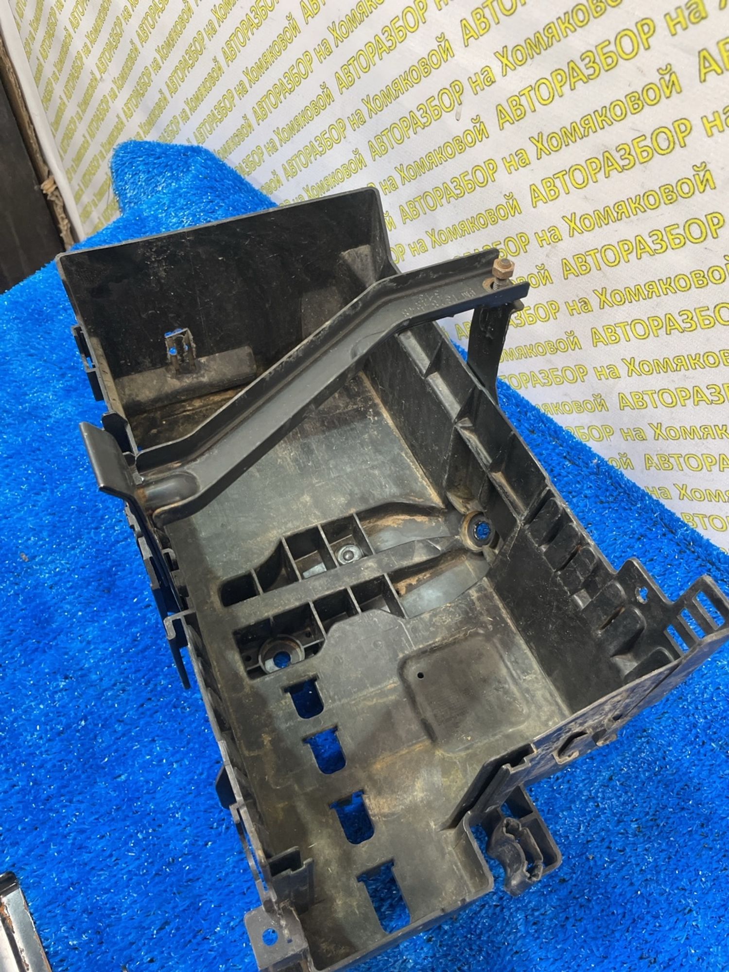 https://ycs.partsauto.market/partsauto-images/thmbs/userImages/f92b14355489e3b224da6399a17e0798/part/d080c906-acd2-48ec-be62-5e3cbf692a99_1789309668059.jpg