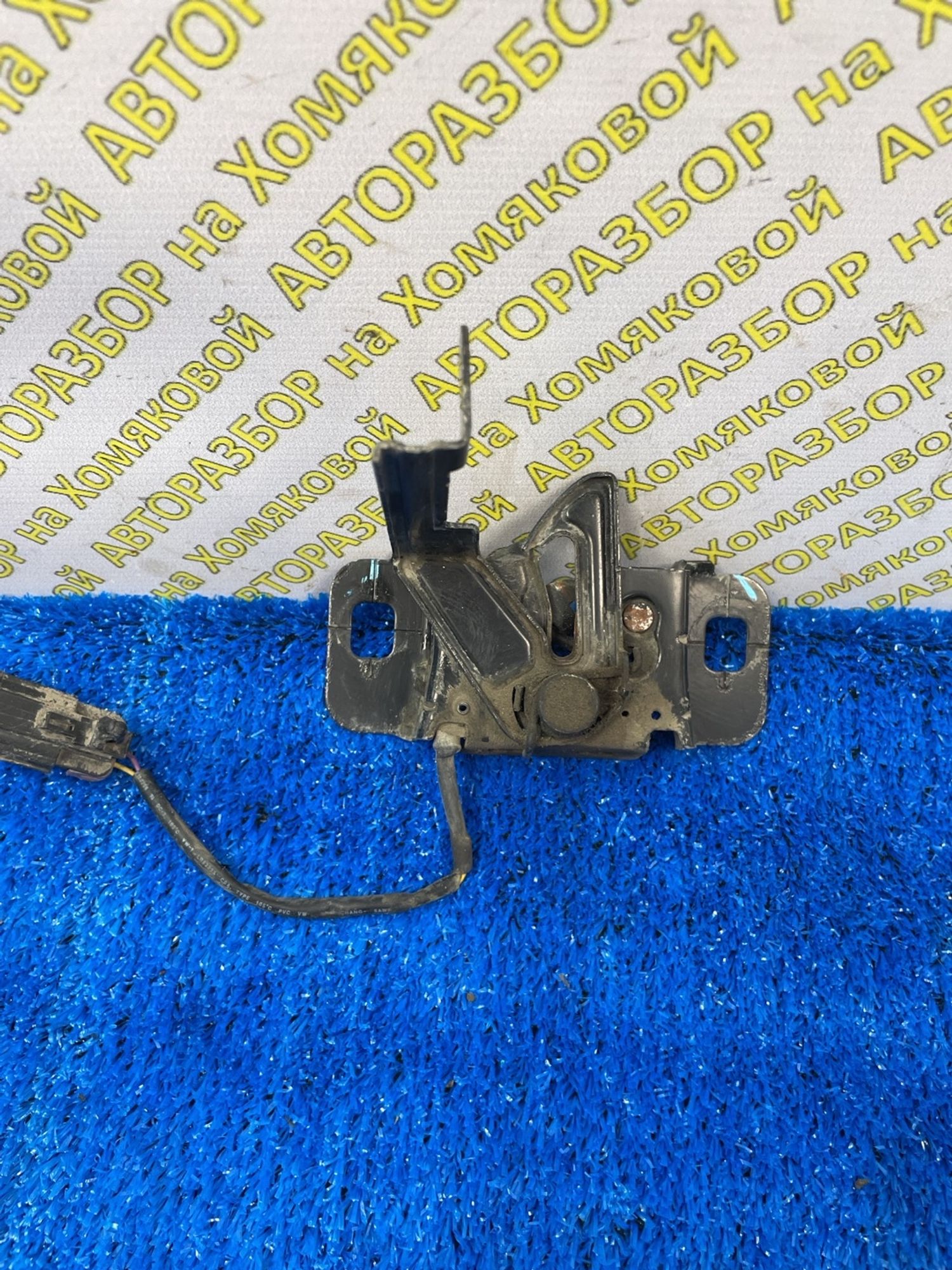 https://ycs.partsauto.market/partsauto-images/thmbs/userImages/f92b14355489e3b224da6399a17e0798/part/d156d348-dcbc-45e3-af59-2141df186c16_1788509930403.jpg