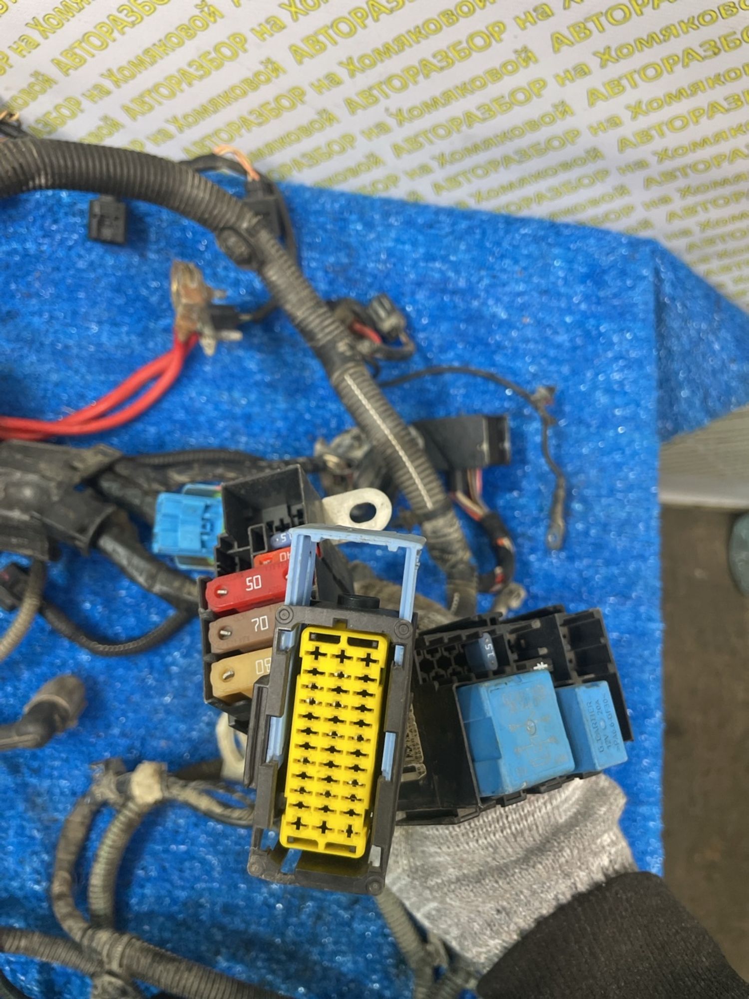 https://ycs.partsauto.market/partsauto-images/thmbs/userImages/f92b14355489e3b224da6399a17e0798/part/d16910c0-0d15-4daa-99b7-72787ebcff14_1775467884470.jpg