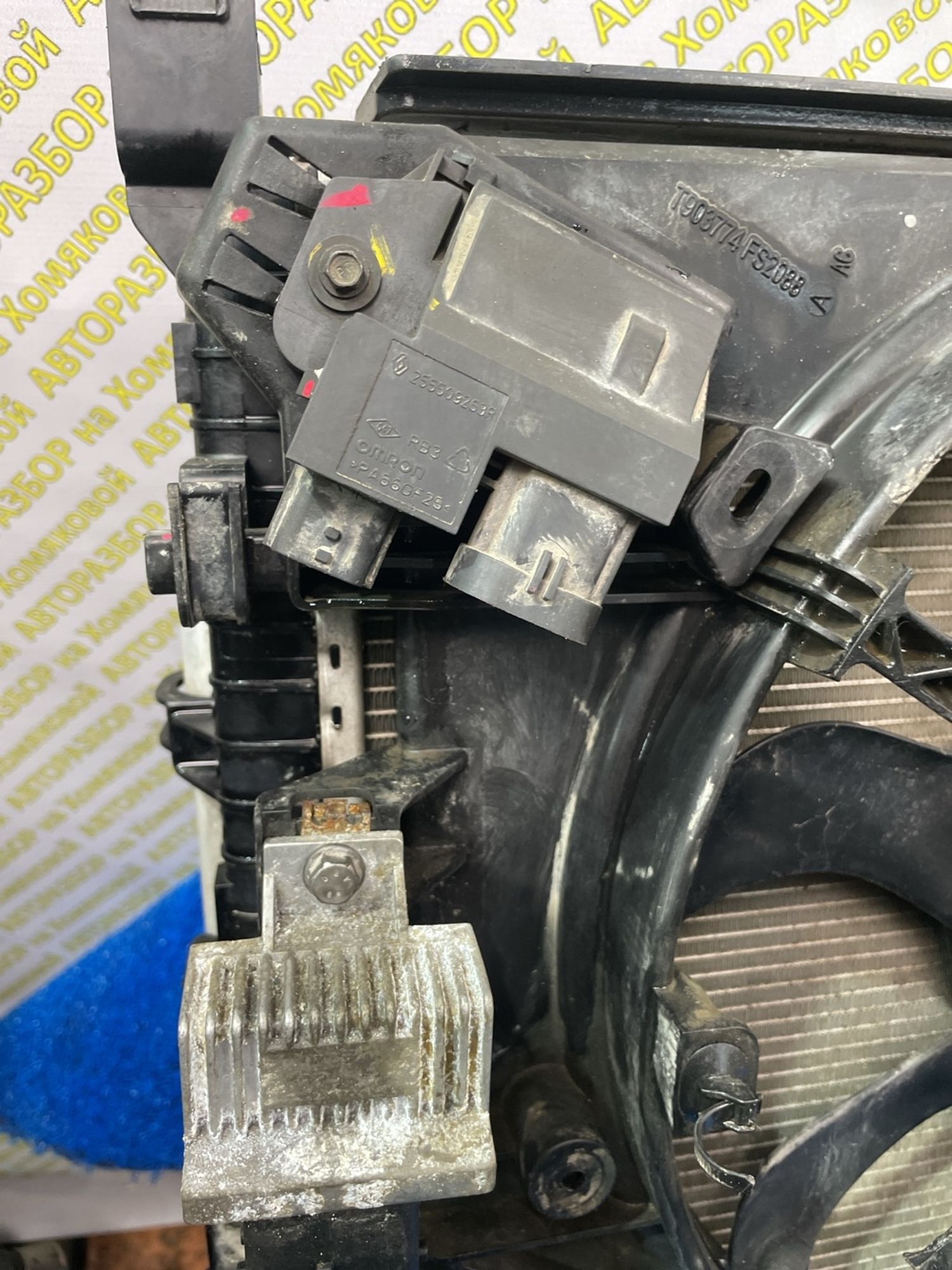https://ycs.partsauto.market/partsauto-images/thmbs/userImages/f92b14355489e3b224da6399a17e0798/part/dc8ac452-6740-49f4-9a73-addfdd3b5fec_1774865595881.jpg