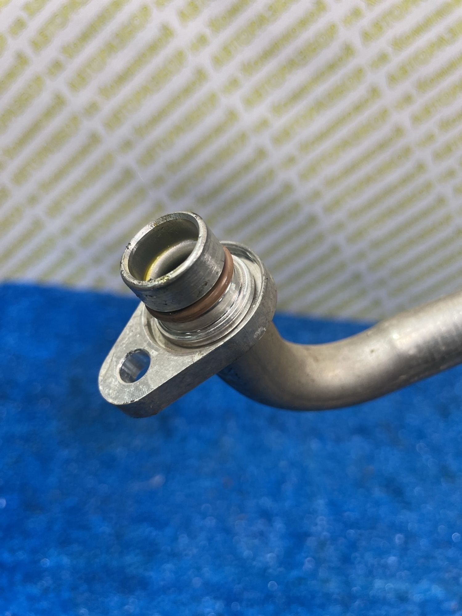 https://ycs.partsauto.market/partsauto-images/thmbs/userImages/f92b14355489e3b224da6399a17e0798/part/e3034a4b-b03c-445b-aa02-b5575fa3dd90_1774856091460.jpg
