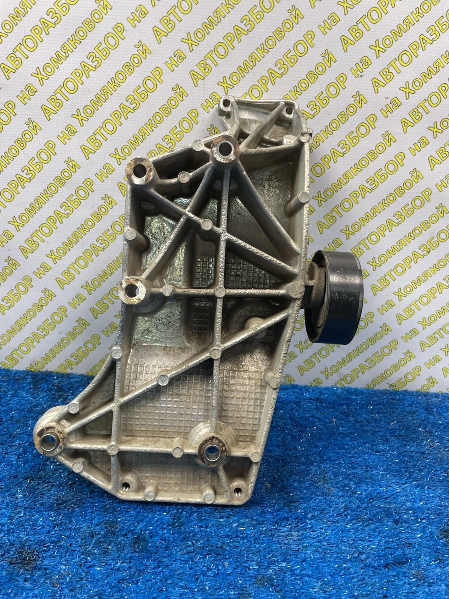 https://ycs.partsauto.market/partsauto-images/thmbs/userImages/f92b14355489e3b224da6399a17e0798/part/e4e15138-a311-4bee-863a-3d932704110c_1778505595712.jpg