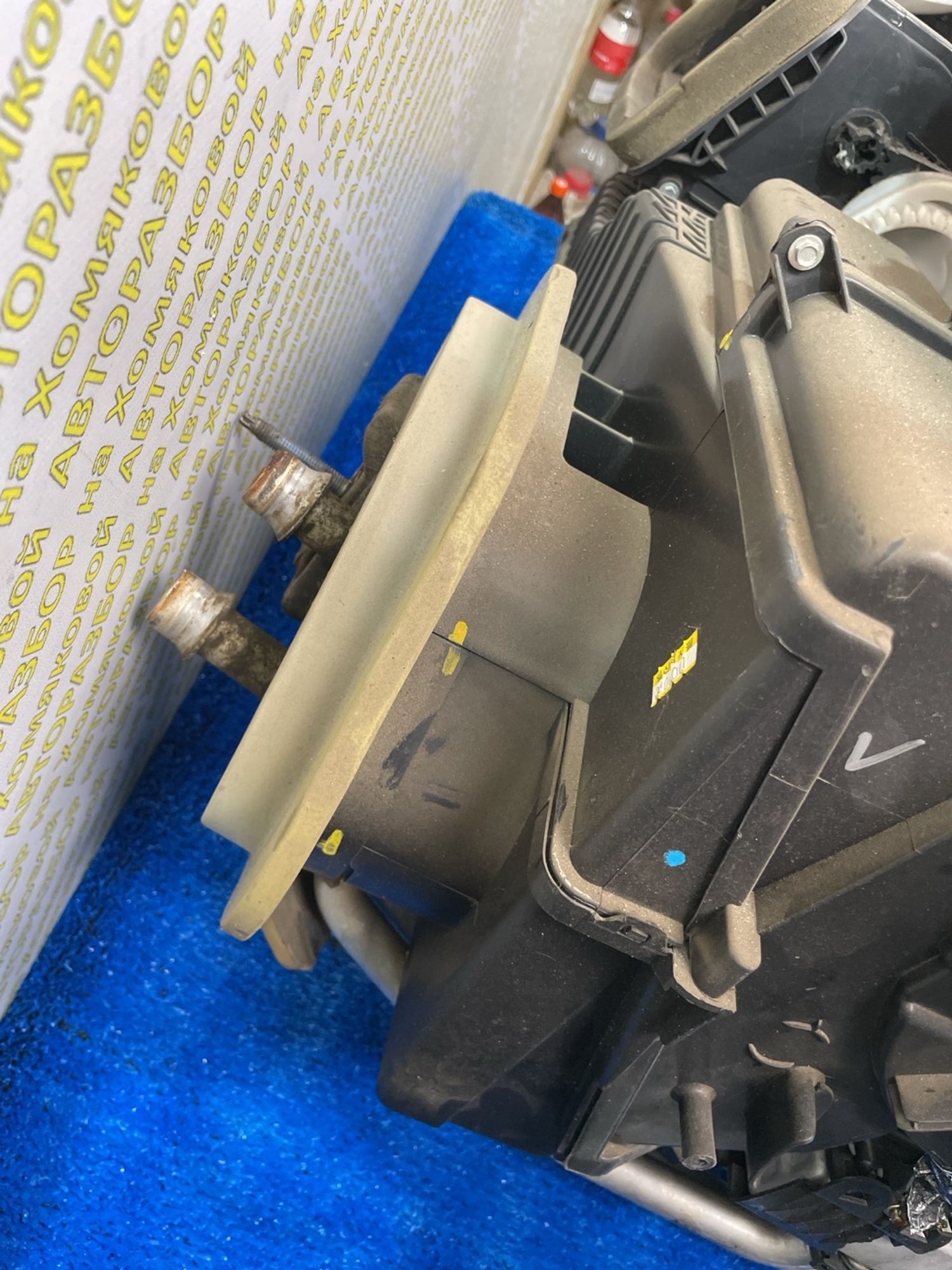 https://ycs.partsauto.market/partsauto-images/thmbs/userImages/f92b14355489e3b224da6399a17e0798/part/e5dd3c40-0e97-4505-b472-a41d25a76130_1789041977626.jpg