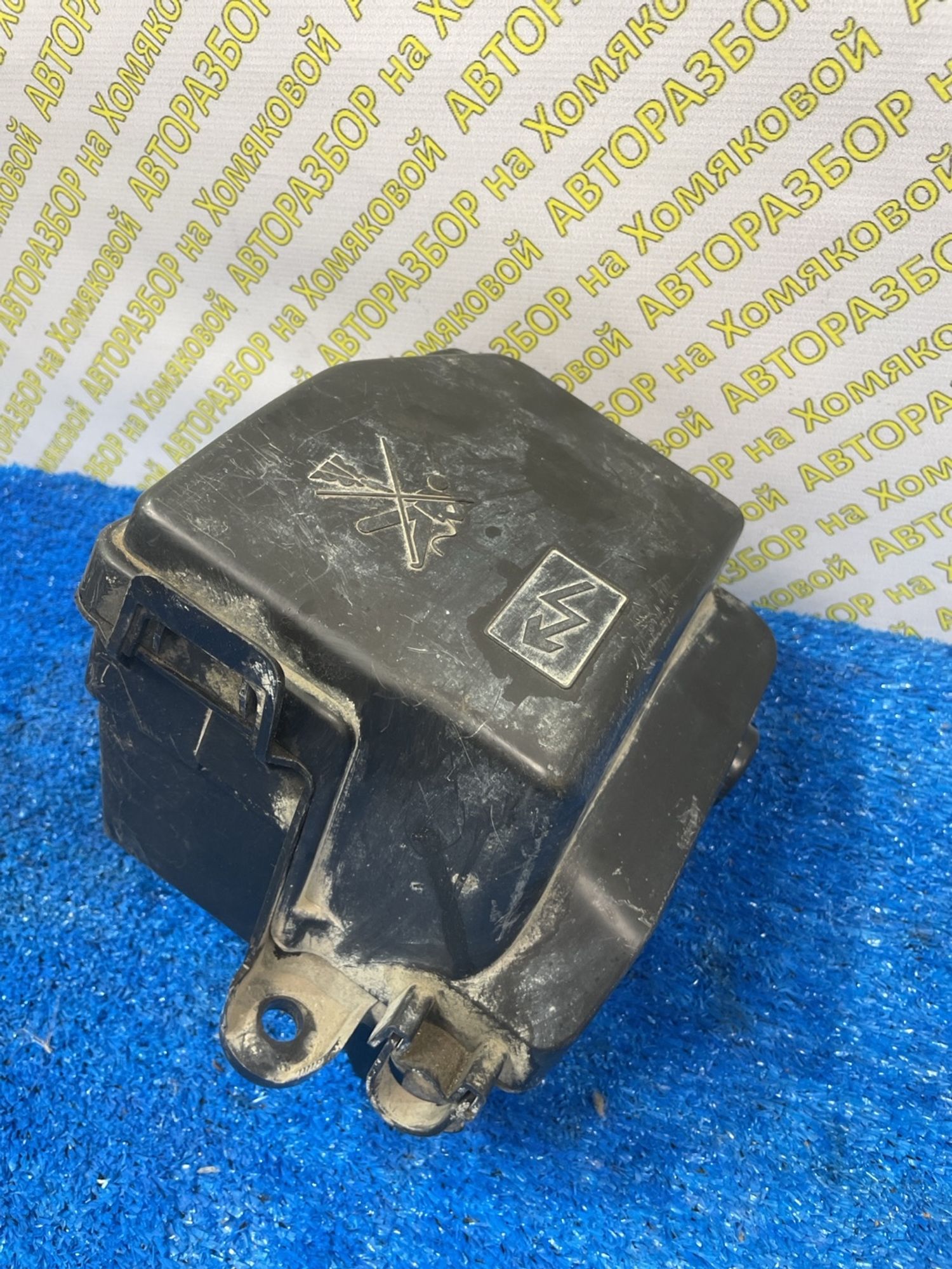 https://ycs.partsauto.market/partsauto-images/thmbs/userImages/f92b14355489e3b224da6399a17e0798/part/e74d8314-ad6d-4fc0-8fe0-c8fd245cfe68_1774857662163.jpg