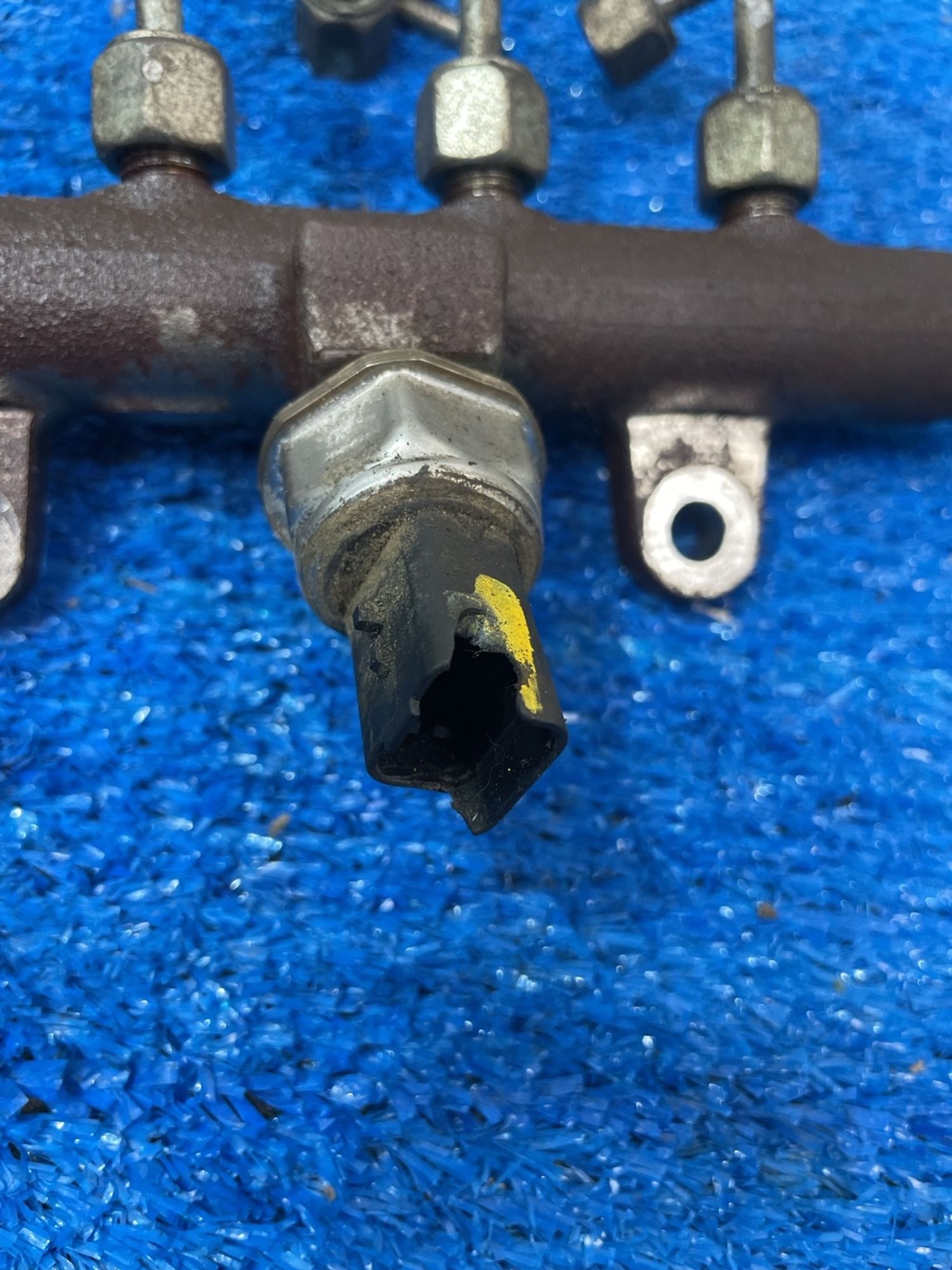 https://ycs.partsauto.market/partsauto-images/thmbs/userImages/f92b14355489e3b224da6399a17e0798/part/ee6968e1-d5af-4b30-b4a2-35a1177f3579_1775652327214.jpg