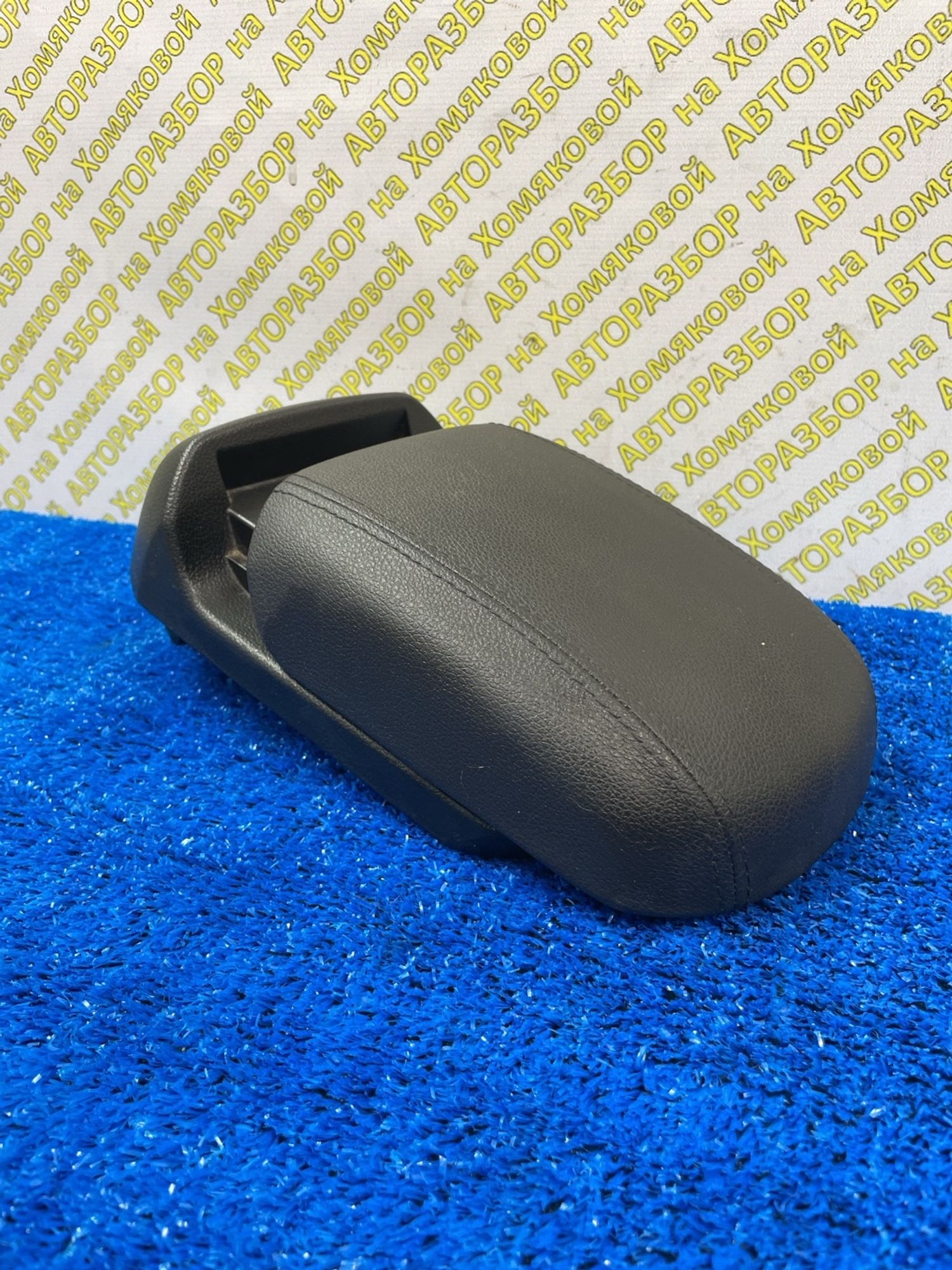https://ycs.partsauto.market/partsauto-images/thmbs/userImages/f92b14355489e3b224da6399a17e0798/part/ef7e7b69-a8f0-426c-9ab1-45b6f604c753_1789036100659.jpg